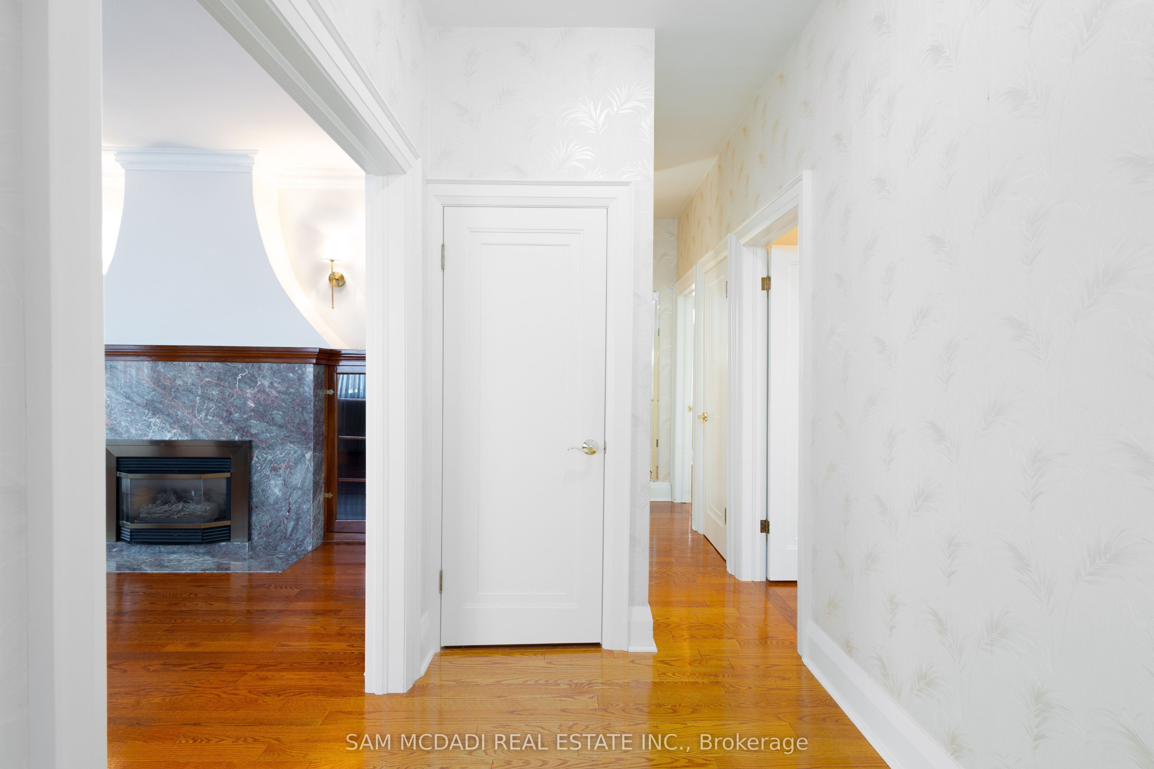 469 Evans Avenue Property Photo 13