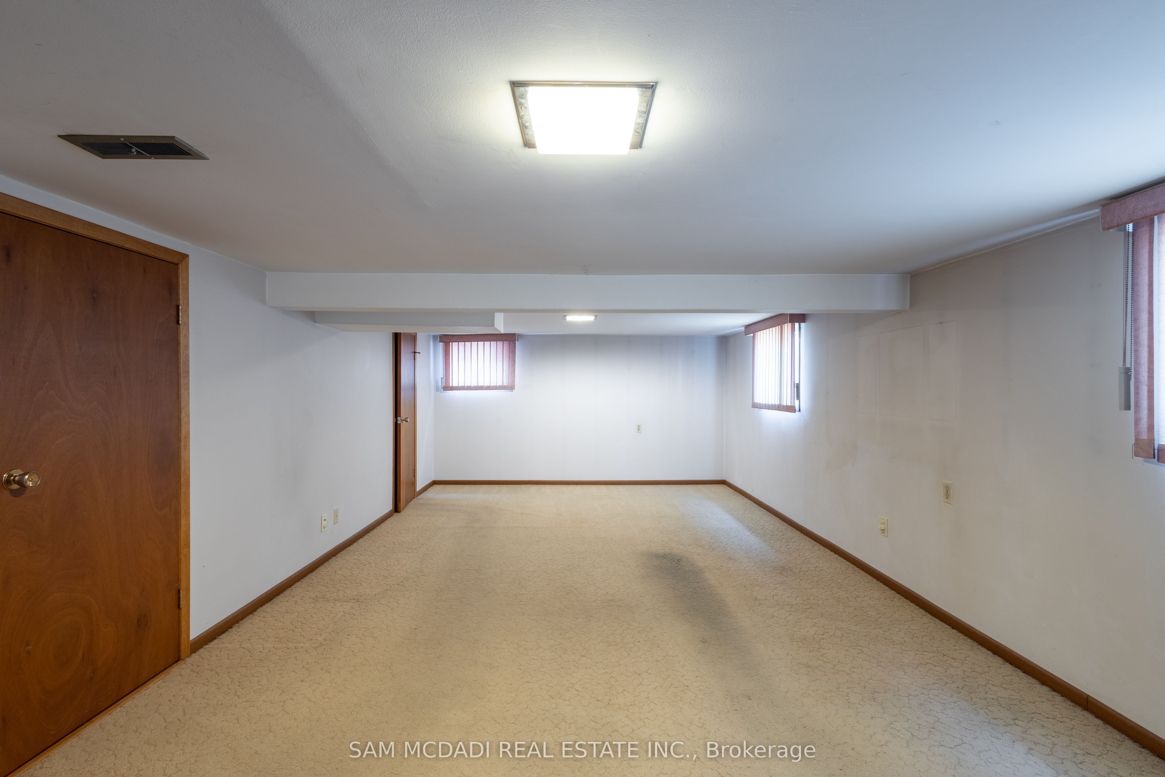 469 Evans Avenue Property Photo 30