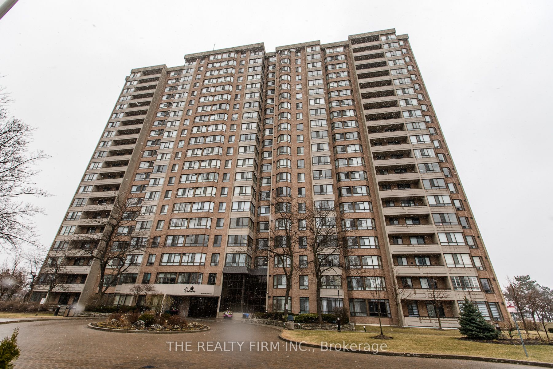 #406 - 100 County Court Boulevard Property Photo 1