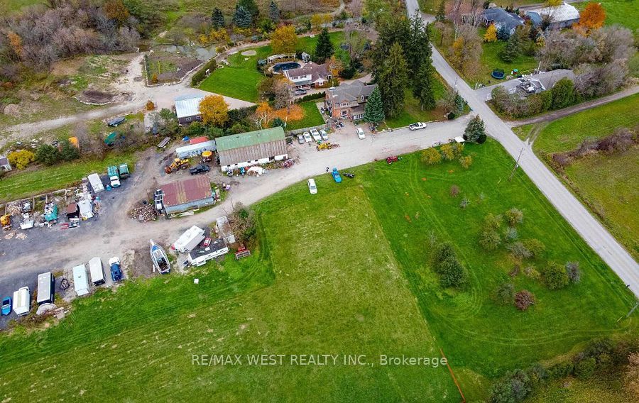 5193 Eighth Line Property Photo 3