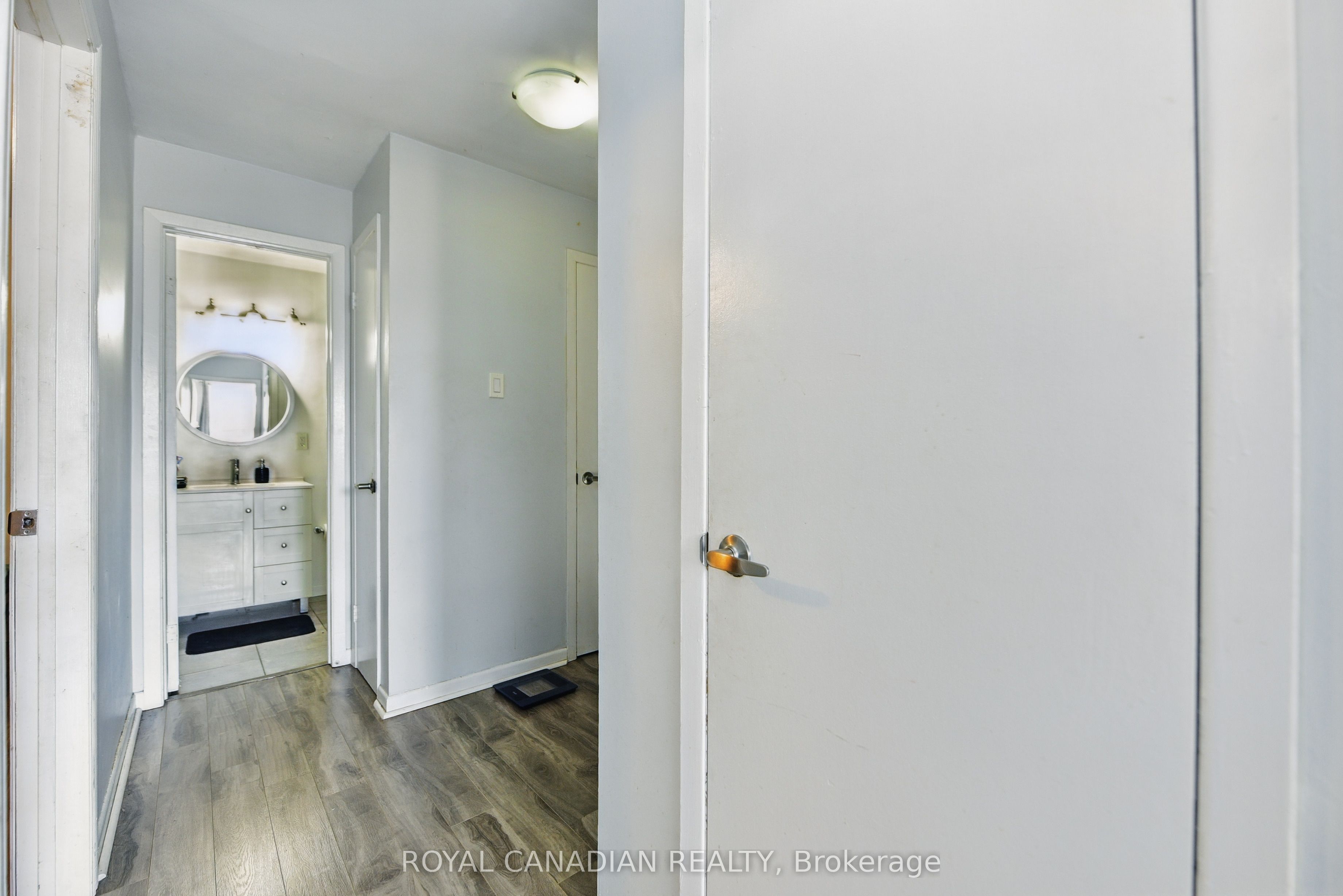1848 Lakeshore Road Property Photo 12