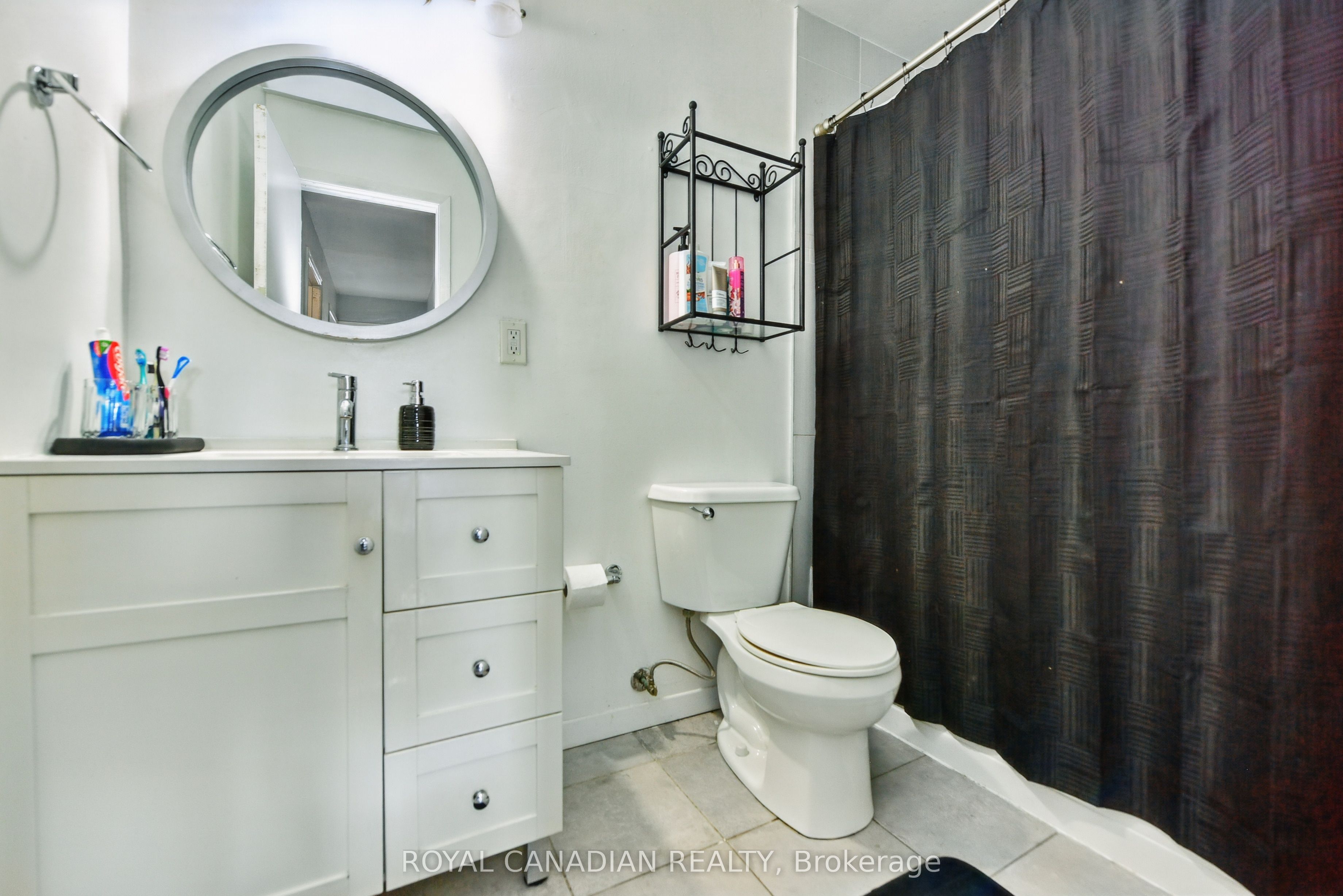 1848 Lakeshore Road Property Photo 16