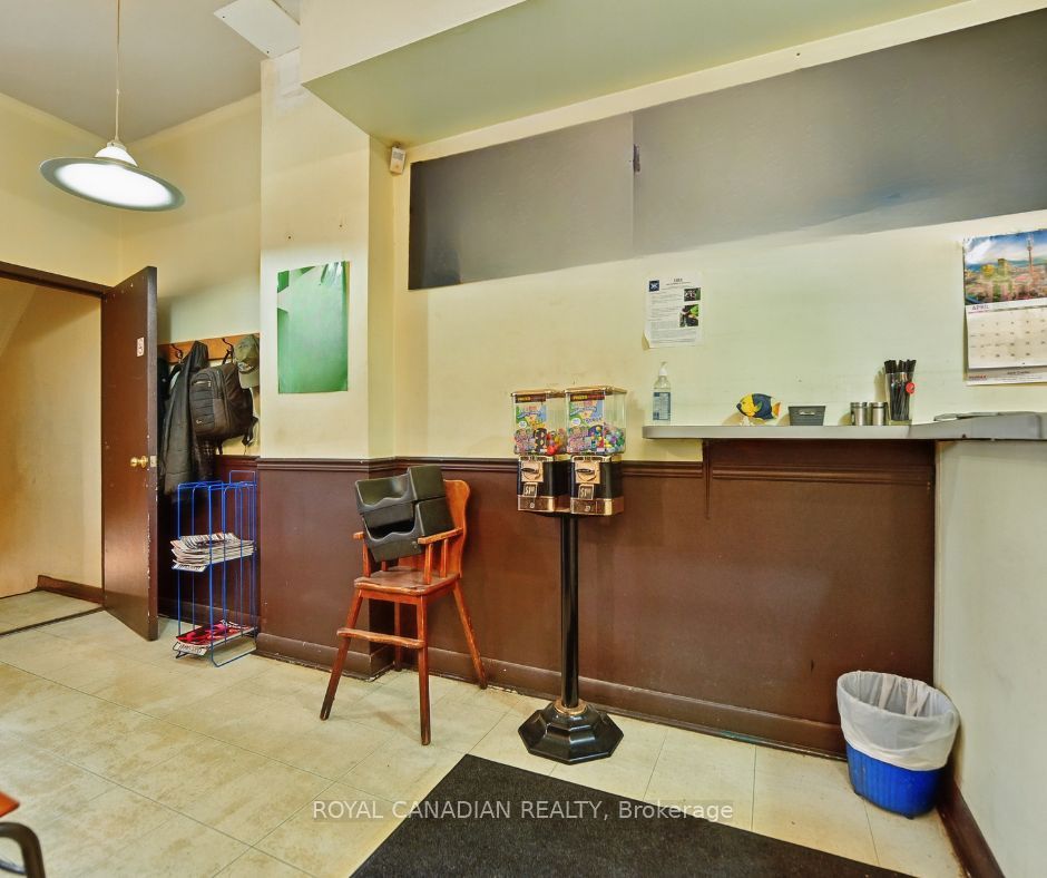 1848 Lakeshore Road Property Photo 35
