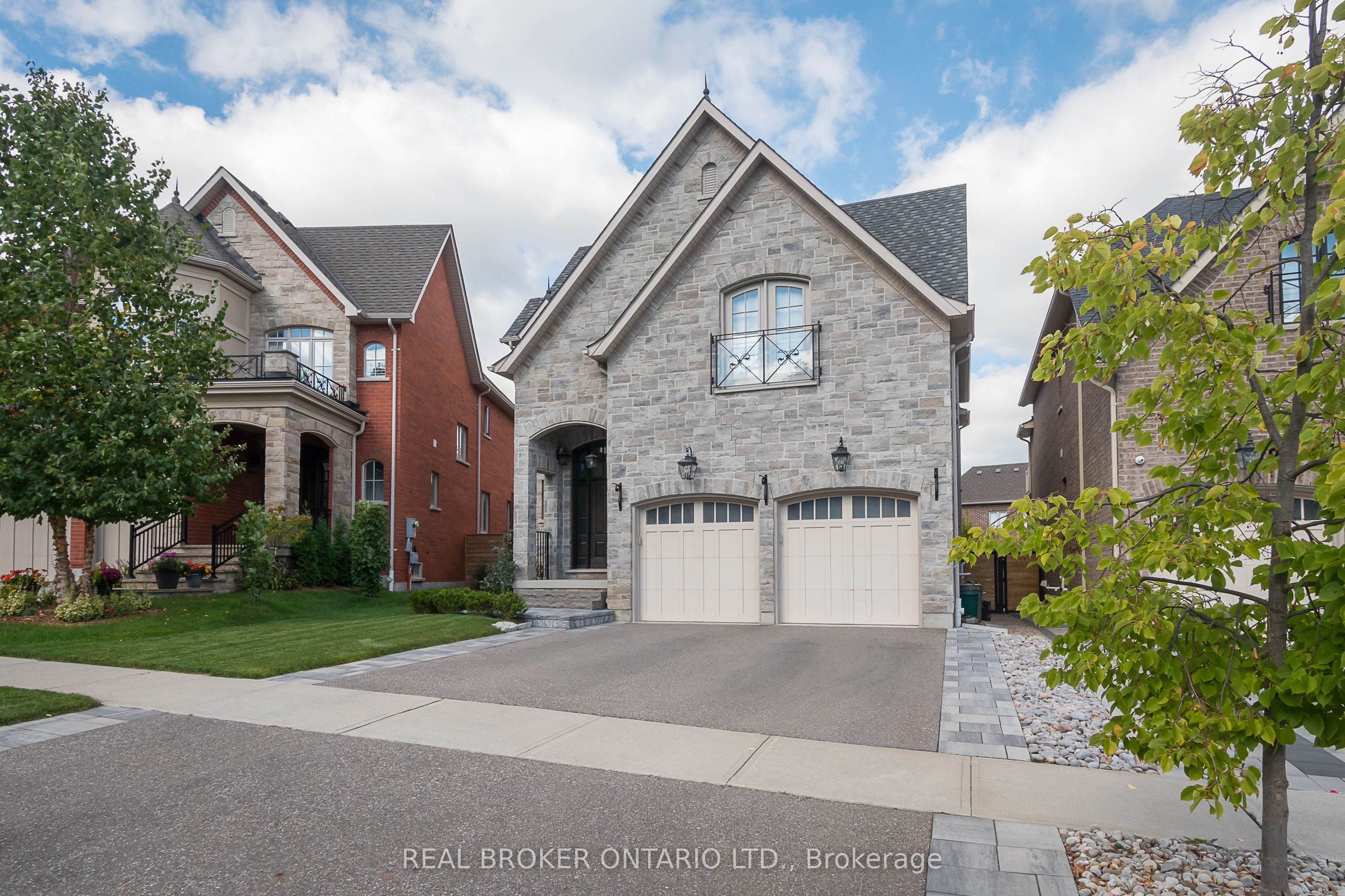 67 Foxtail Court Property Photo 1