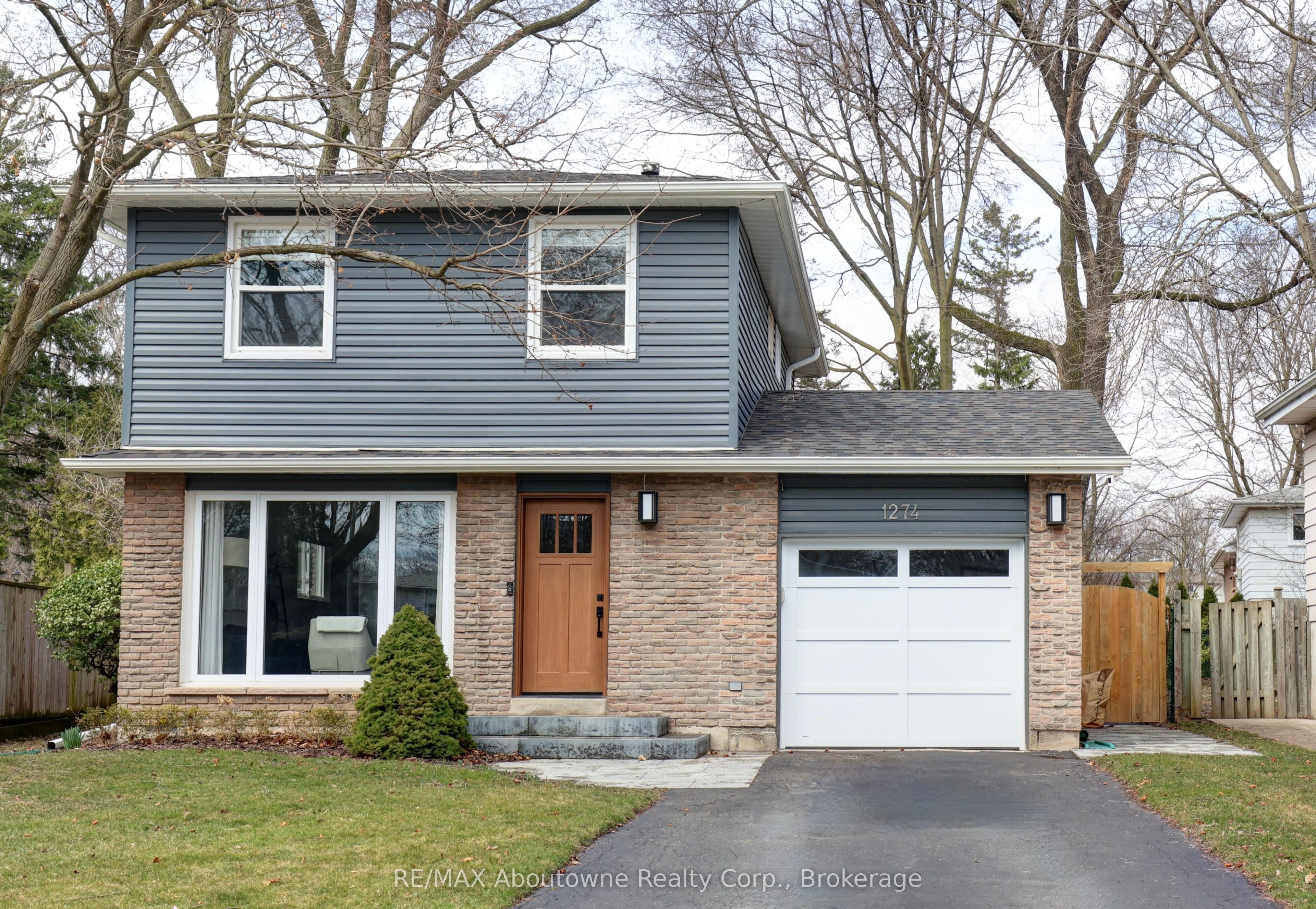 1274 Richards Crescent Property Photo