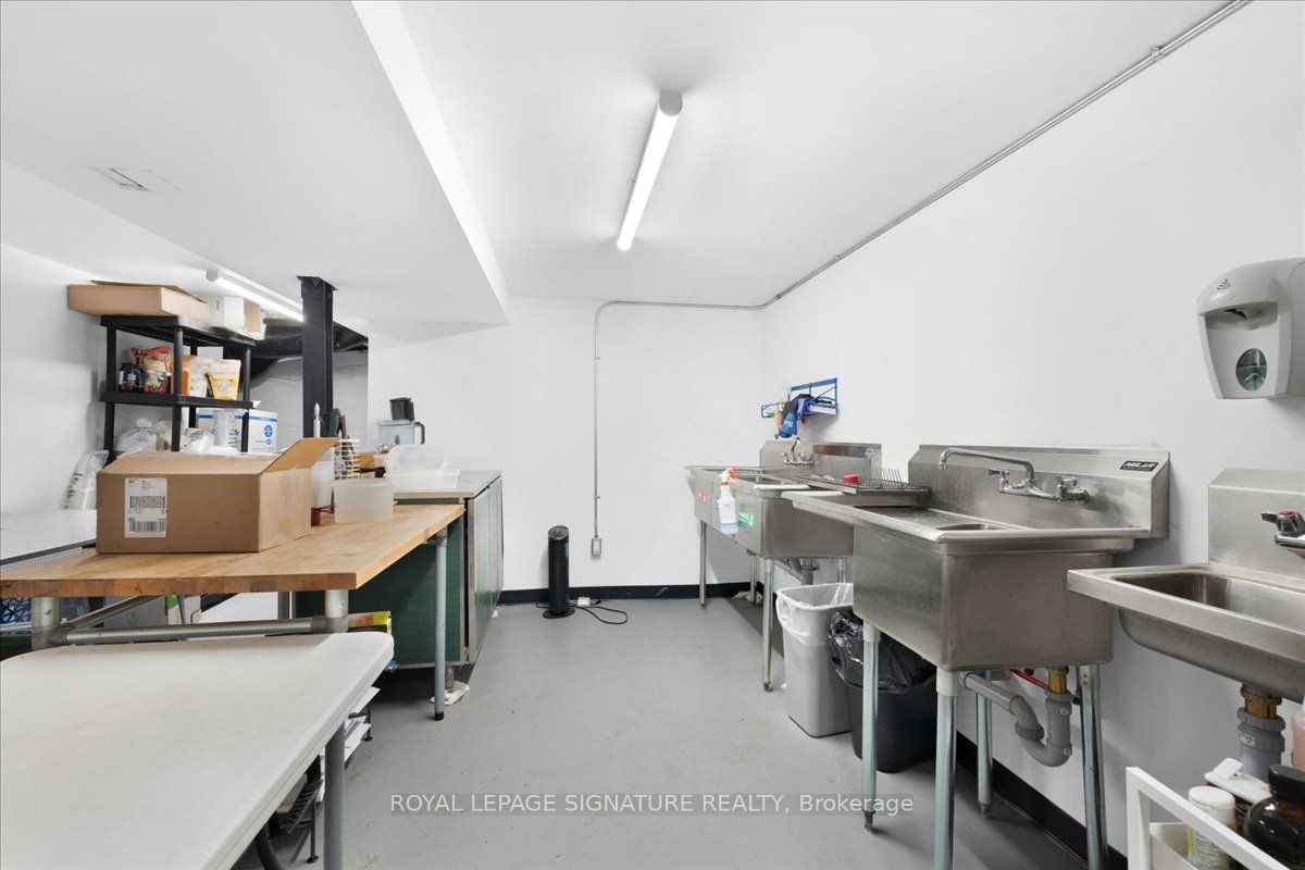 1700 St Clair Avenue Property Photo 10