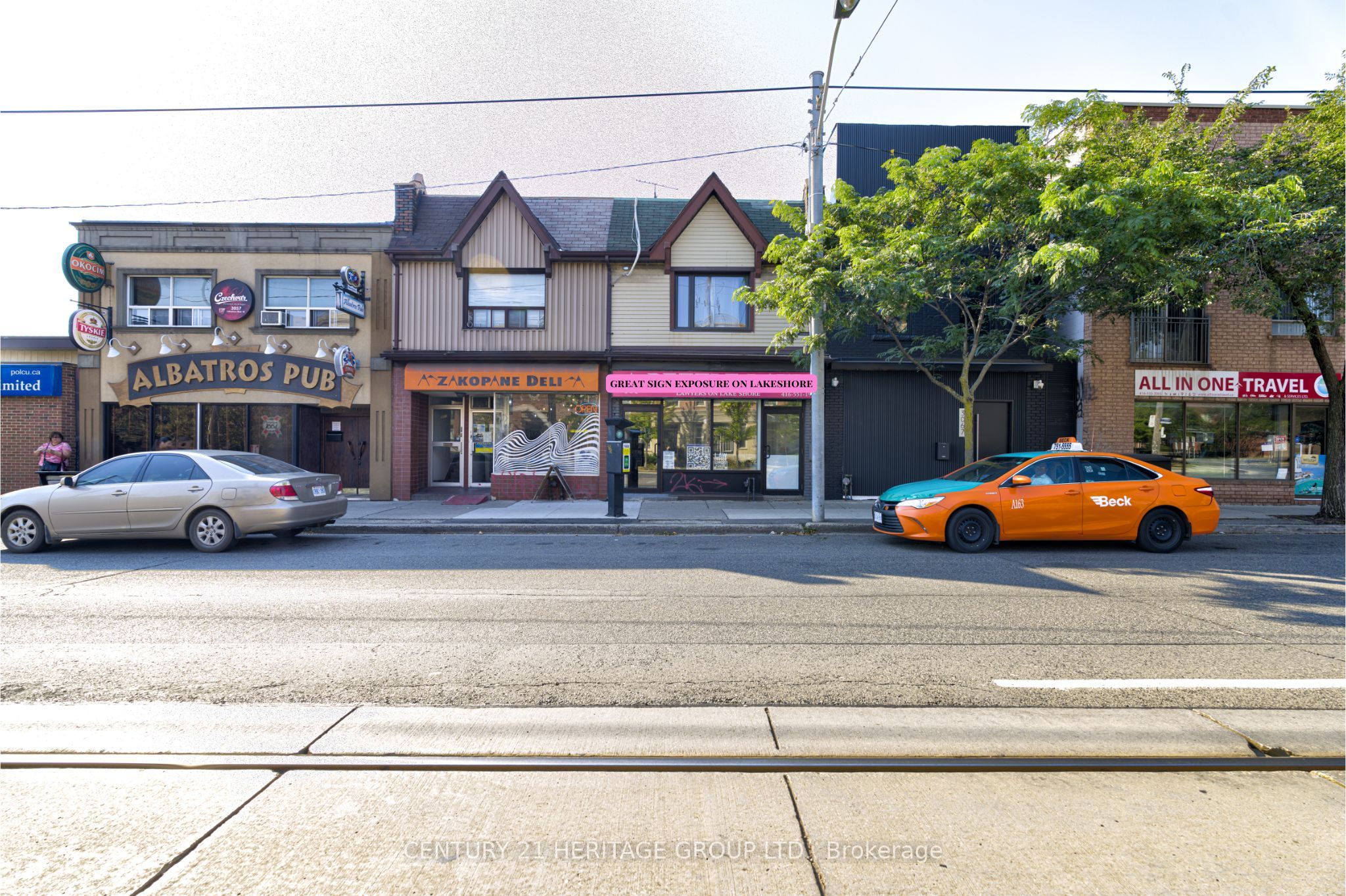 3063 Lake Shore Boulevard Property Photo 1