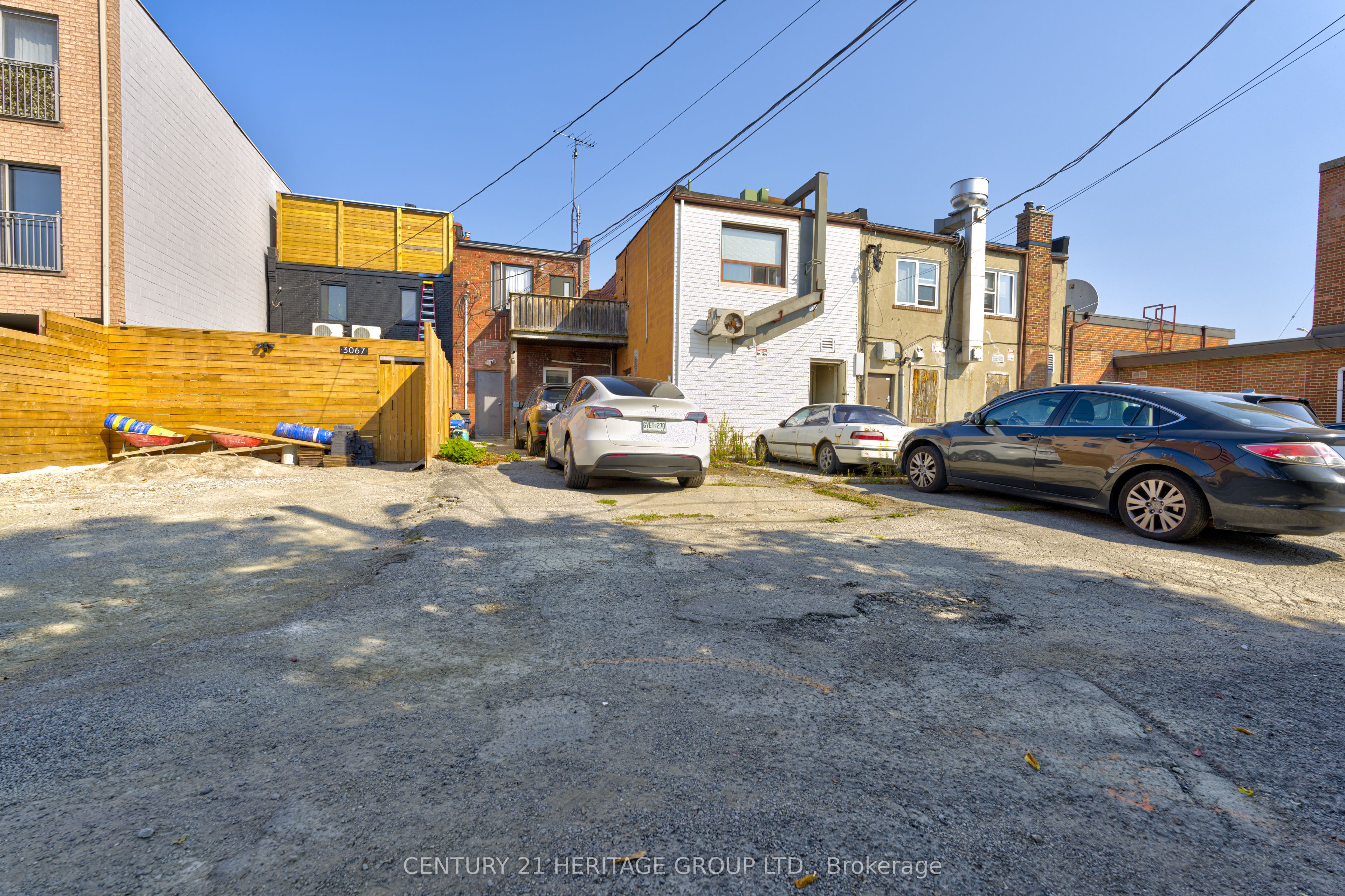 3063 Lake Shore Boulevard Property Photo 13