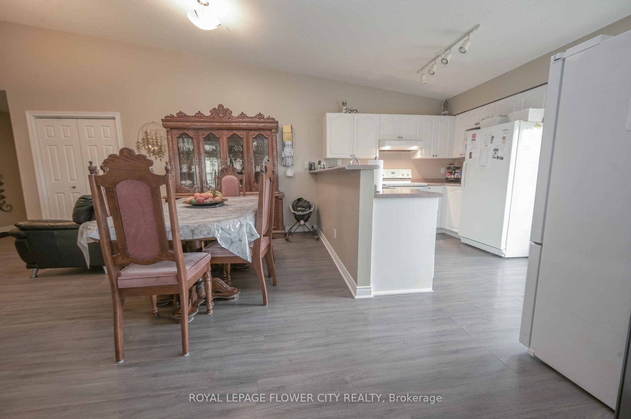 4005 Kilmer Dr Property Photo 20