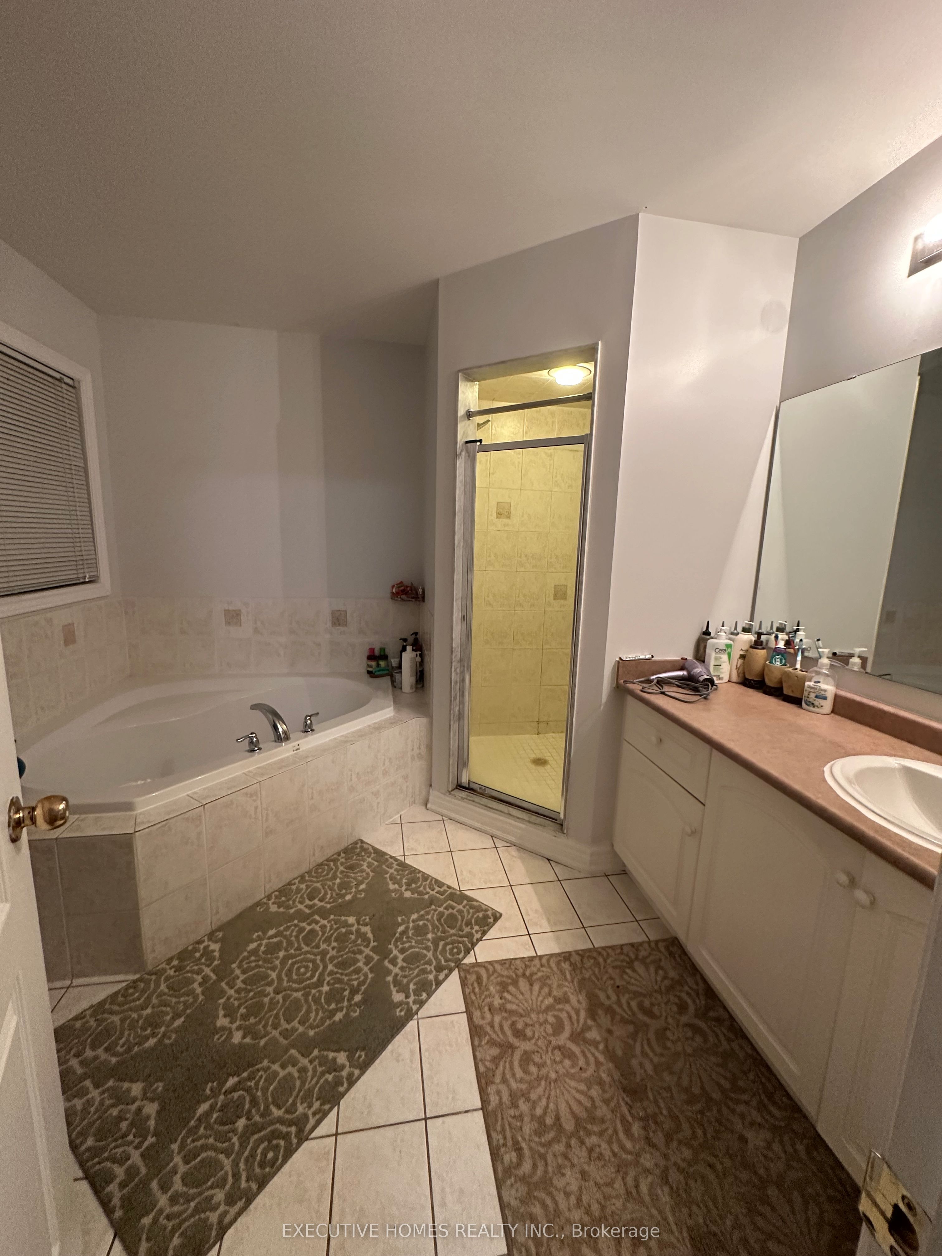 66 Lexington Road Property Photo 6