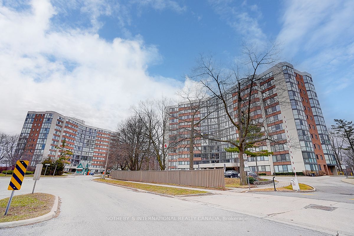 #704 - 1240 Marlborough Court Property Photo