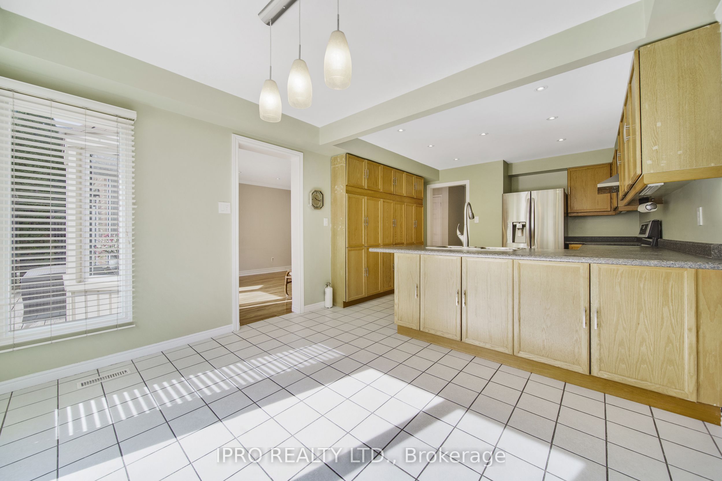 124 Barr Crescent Property Photo 10