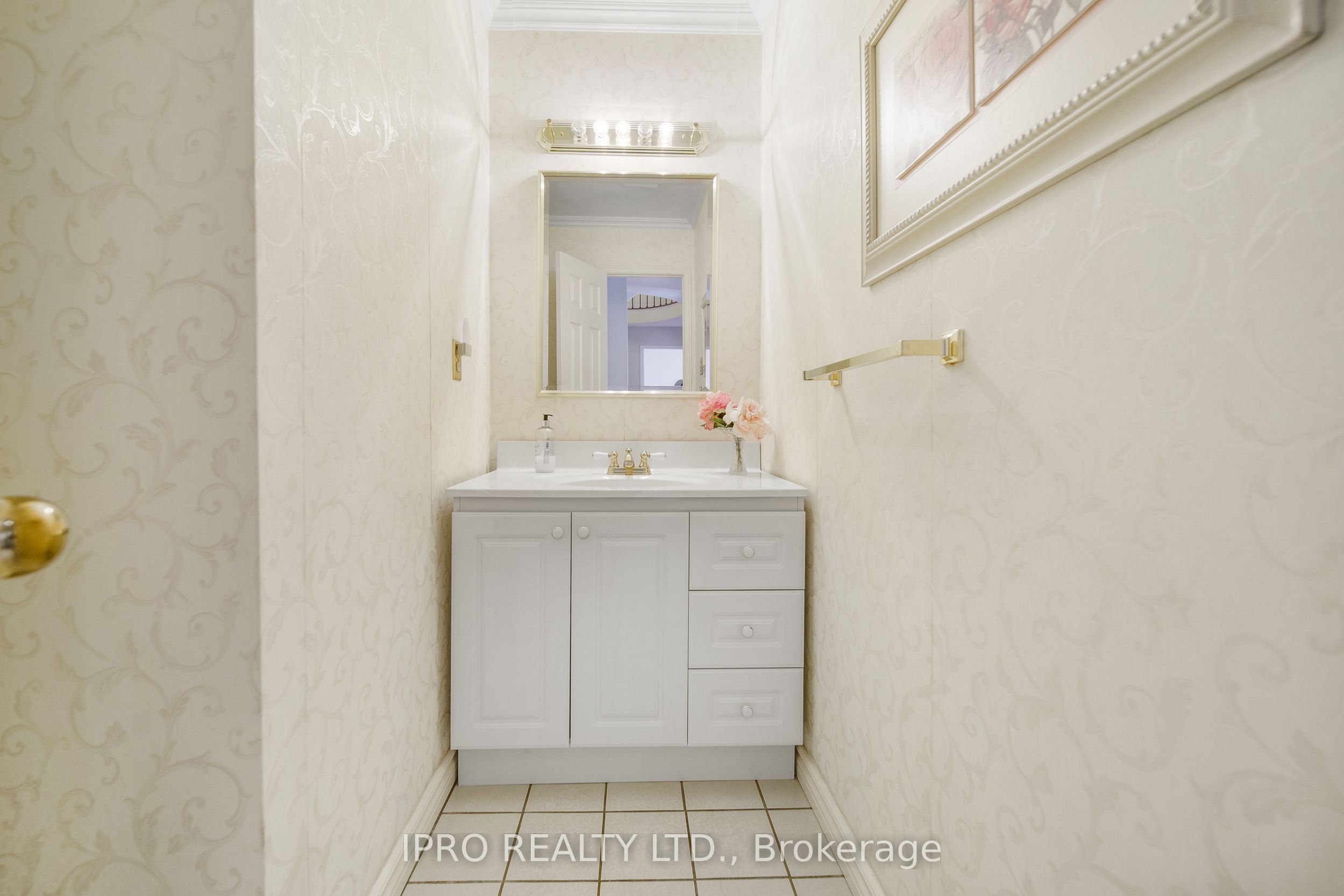 124 Barr Crescent Property Photo 15