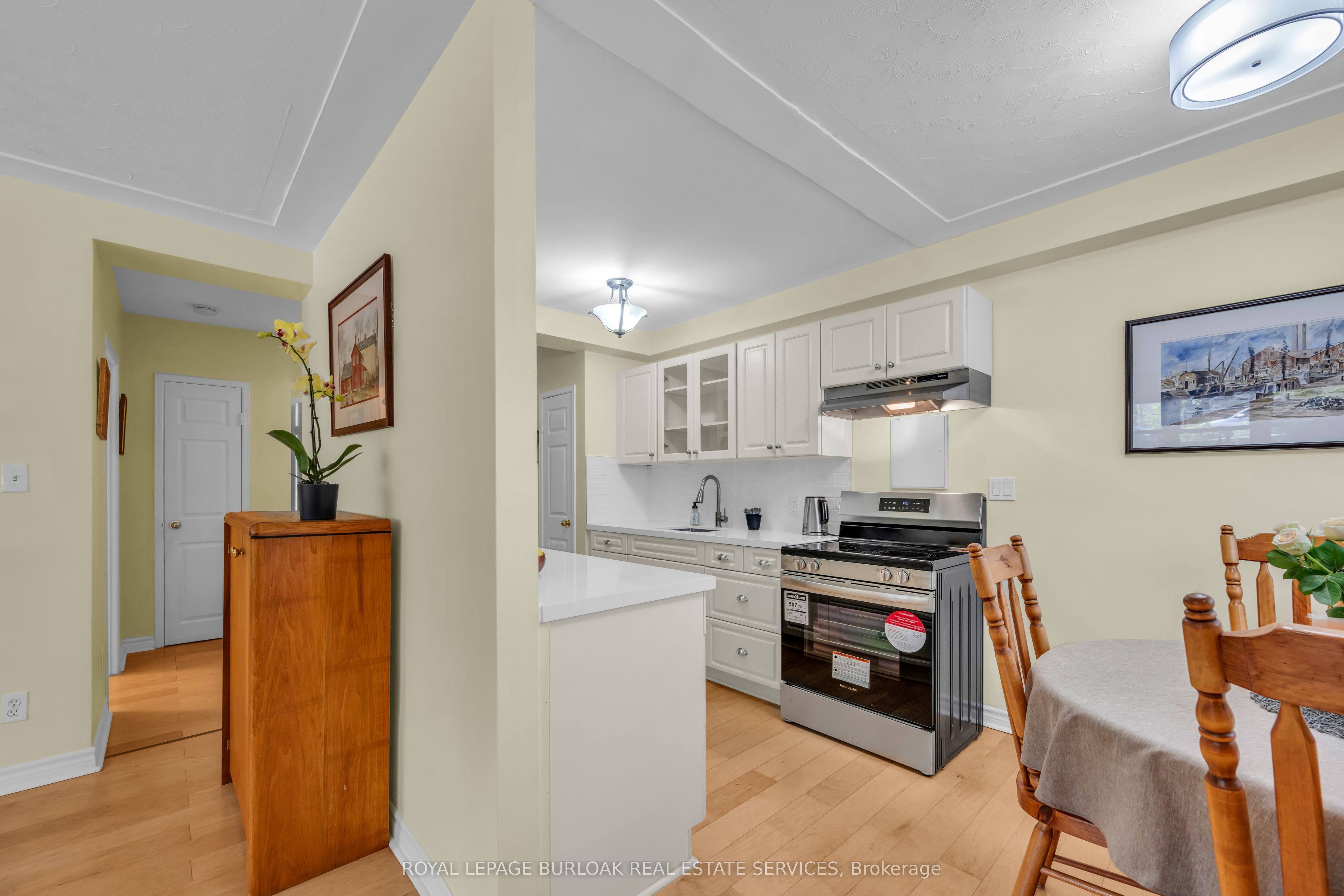 1377 Lakeshore Road 108 Property Photo 13