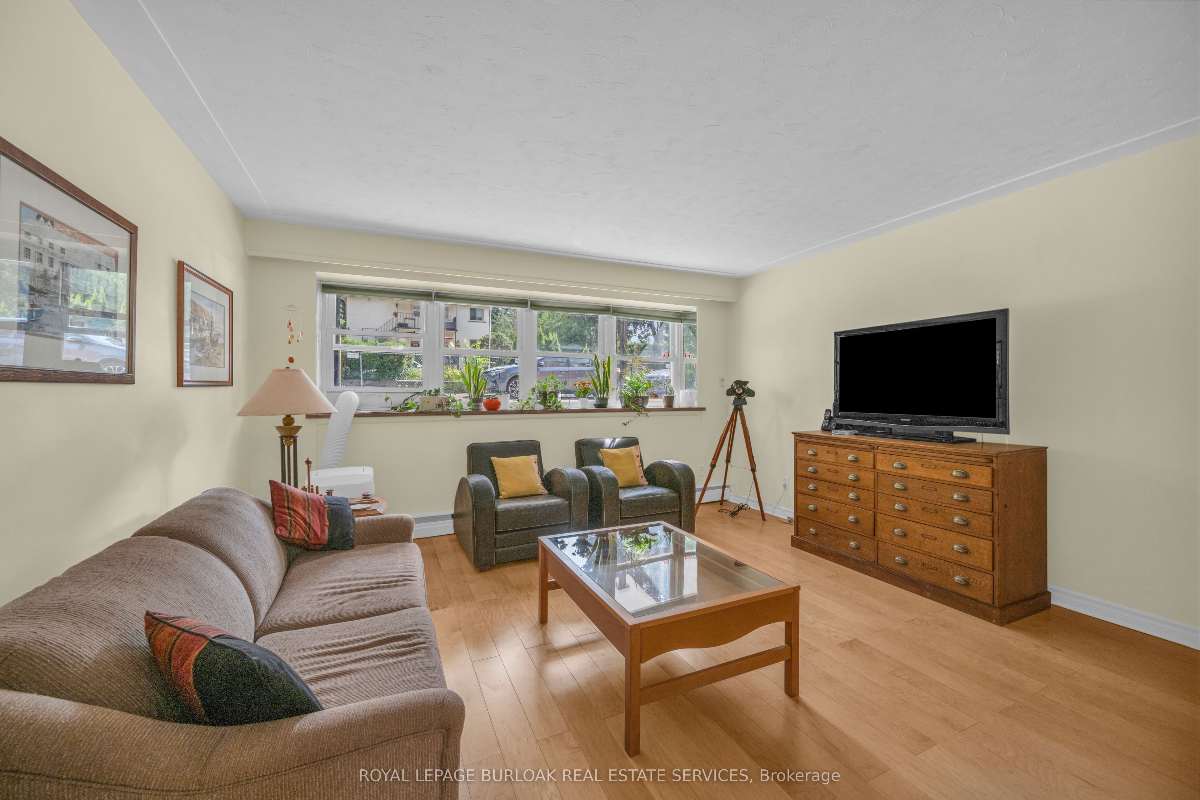 1377 Lakeshore Road 108 Property Photo 17