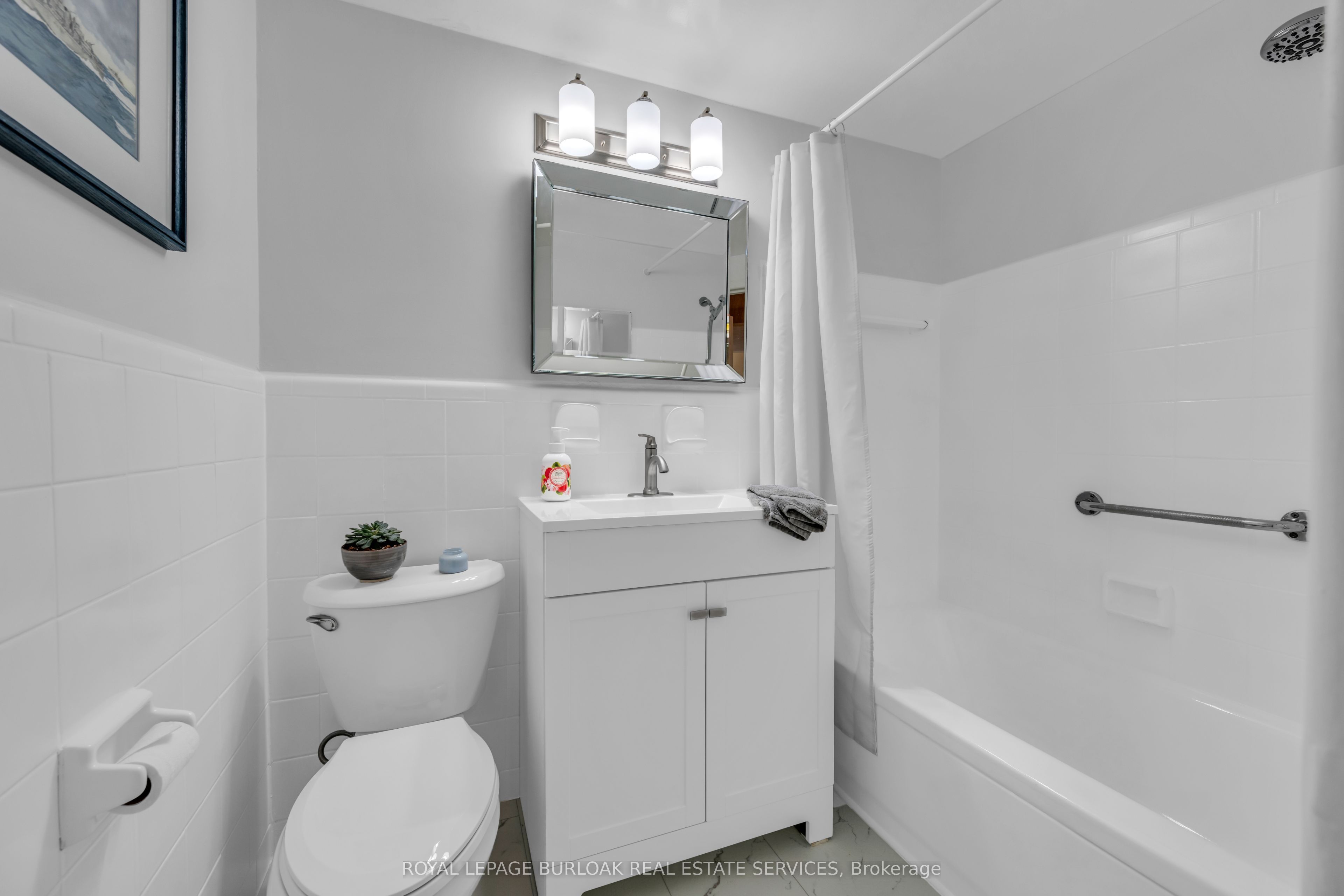 1377 Lakeshore Road 108 Property Photo 20