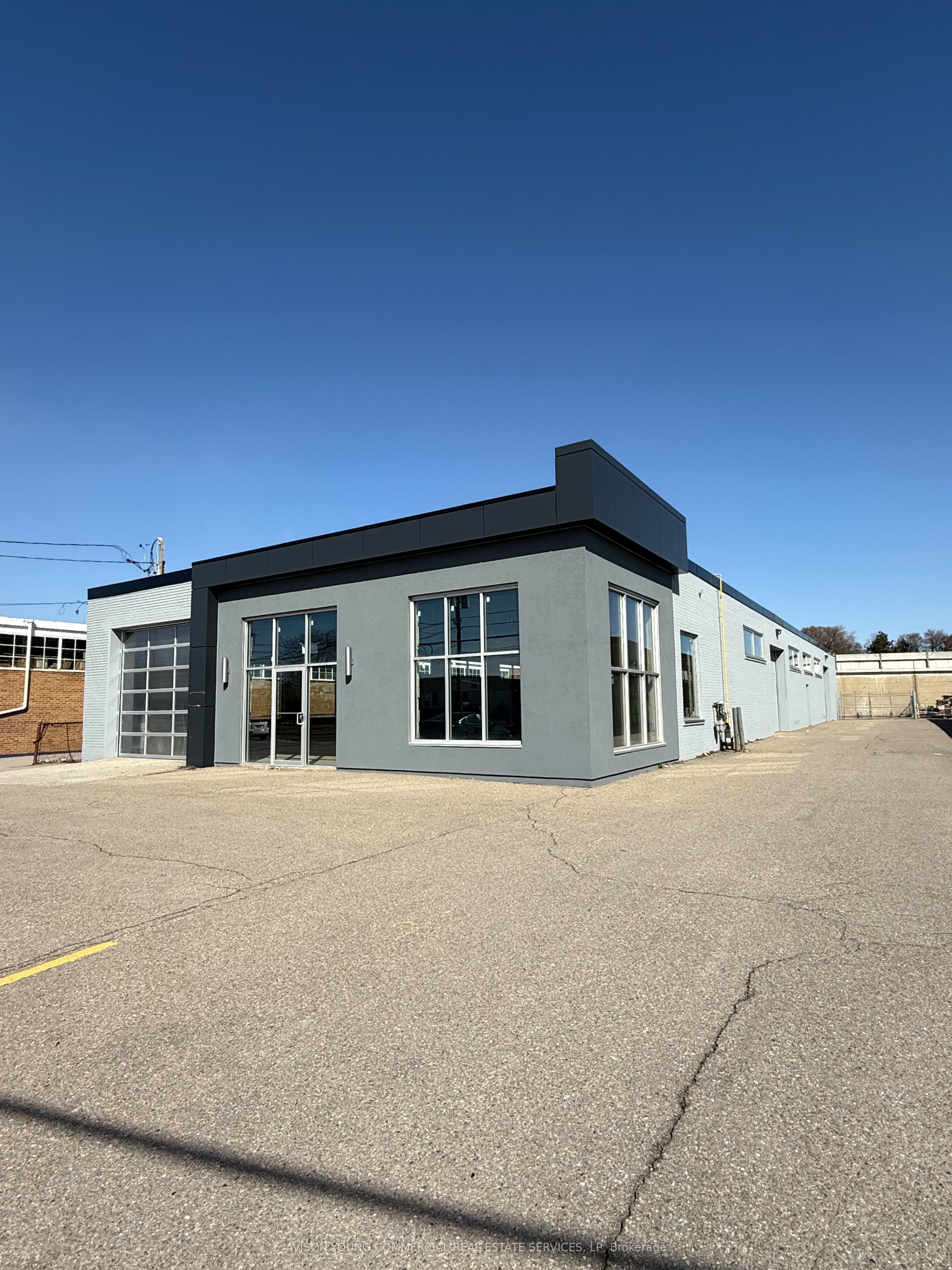 298 Bridgeland Avenue Property Photo 1