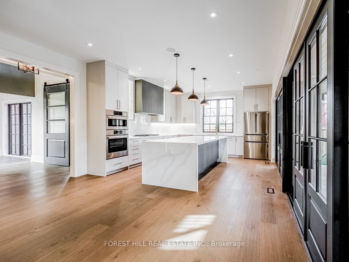 7089 Second Line W Property Photo 5