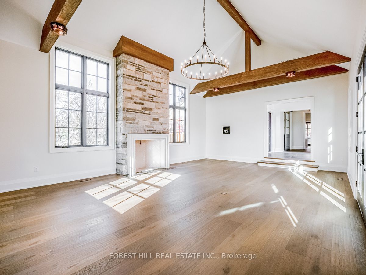 7089 Second Line W Property Photo 17