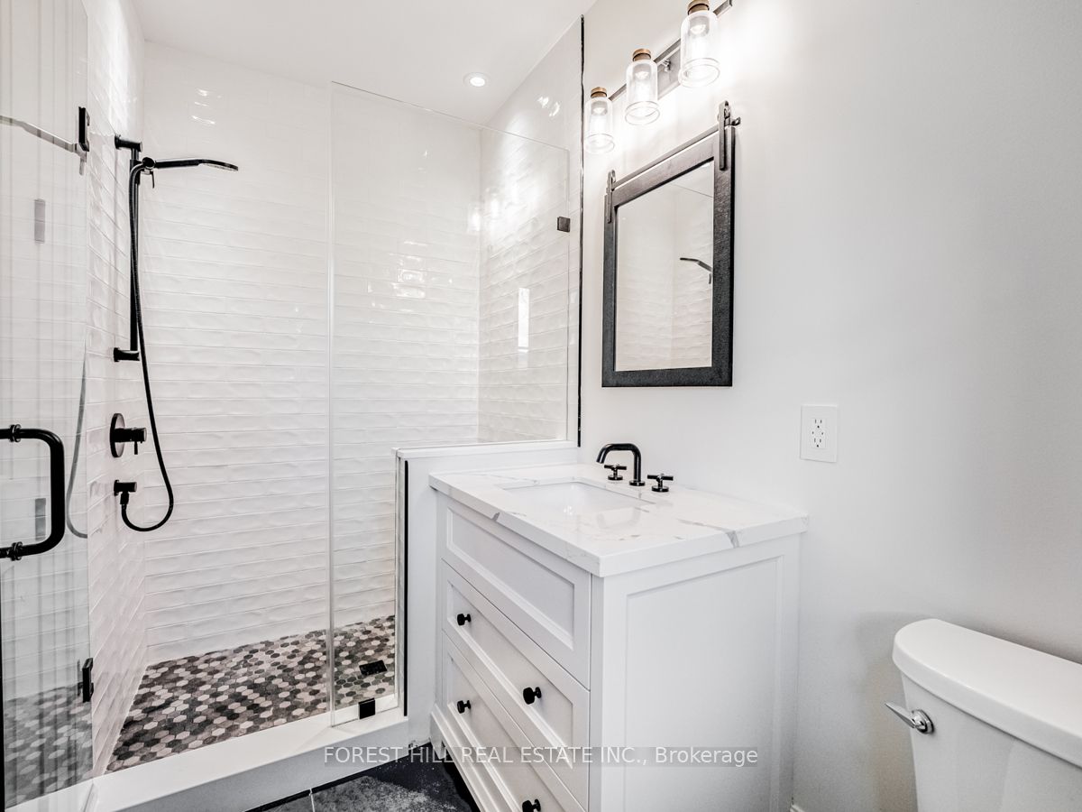 7089 Second Line W Property Photo 19