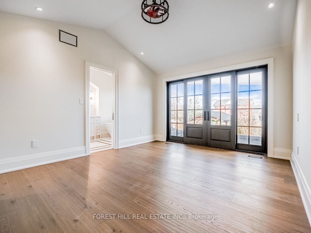 7089 Second Line W Property Photo 21