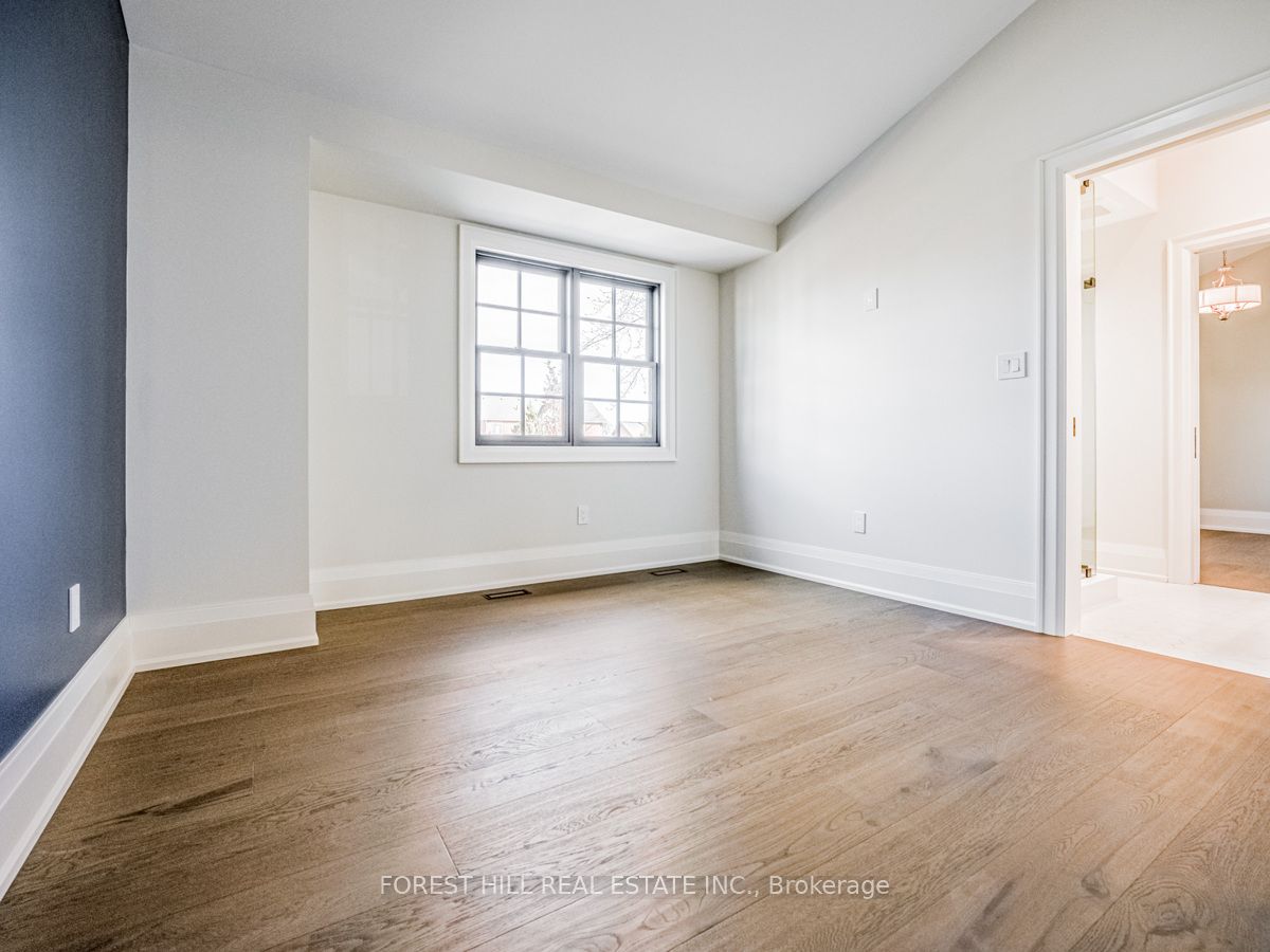 7089 Second Line W Property Photo 26