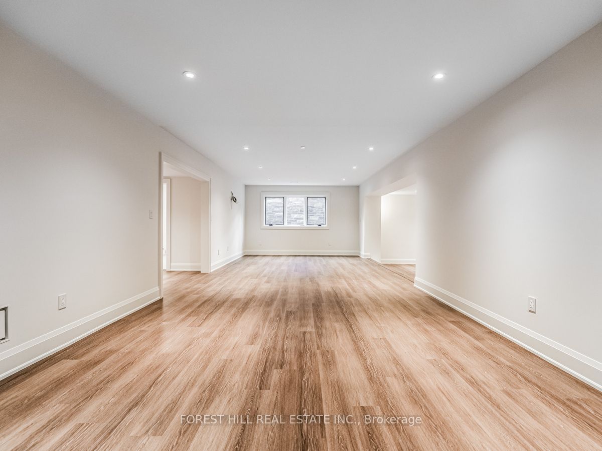 7089 Second Line W Property Photo 32