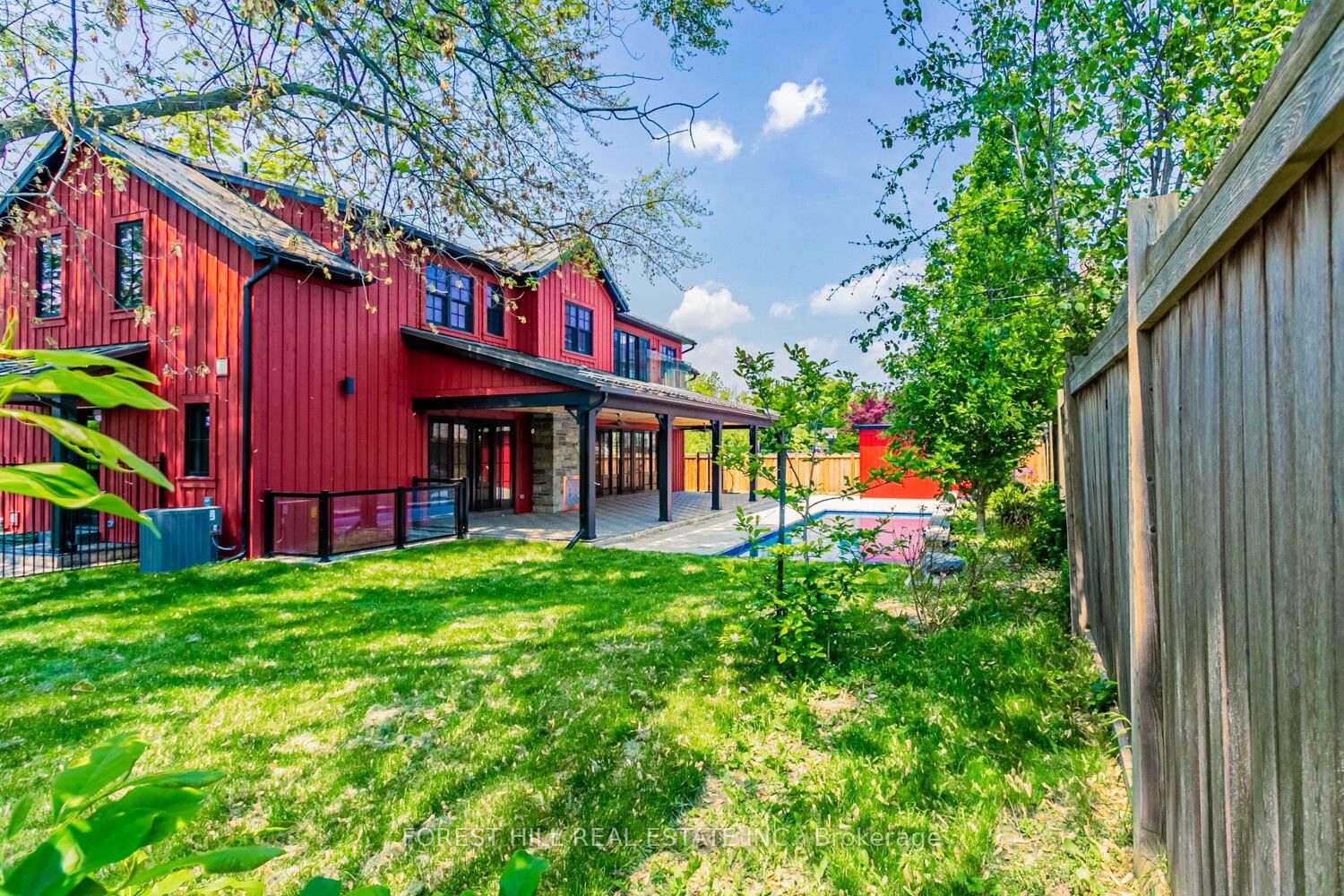7089 Second Line W Property Photo 41