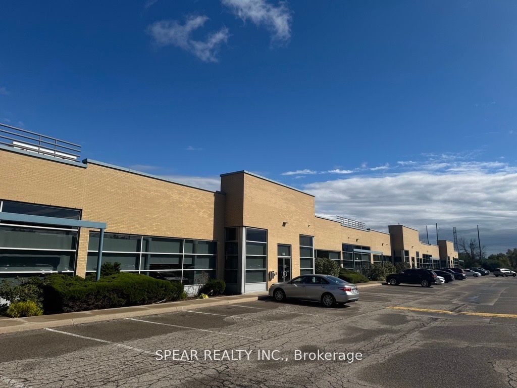 #120 - 5525 Eglinton Avenue Property Photo 2