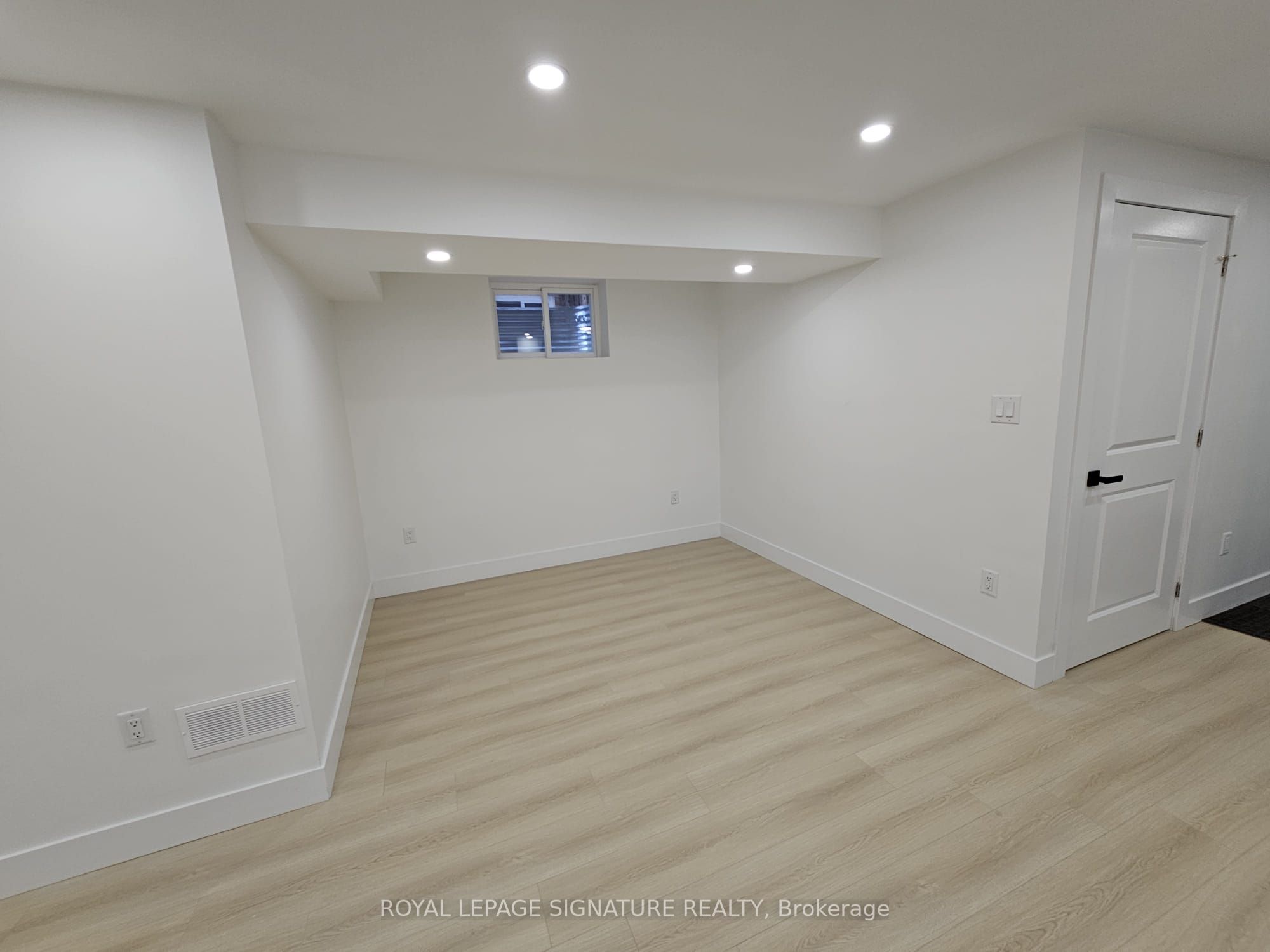 4411 Centertown Way Property Photo 4