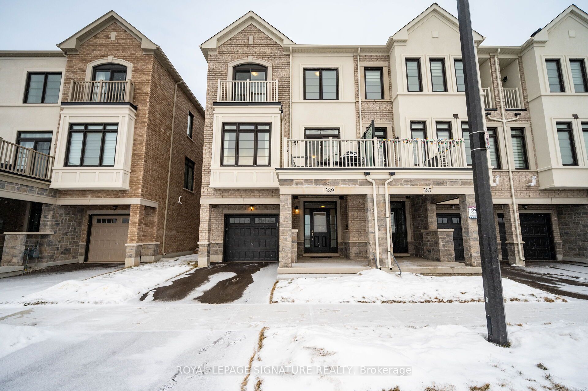 389 Thimbleweed Court Property Photo