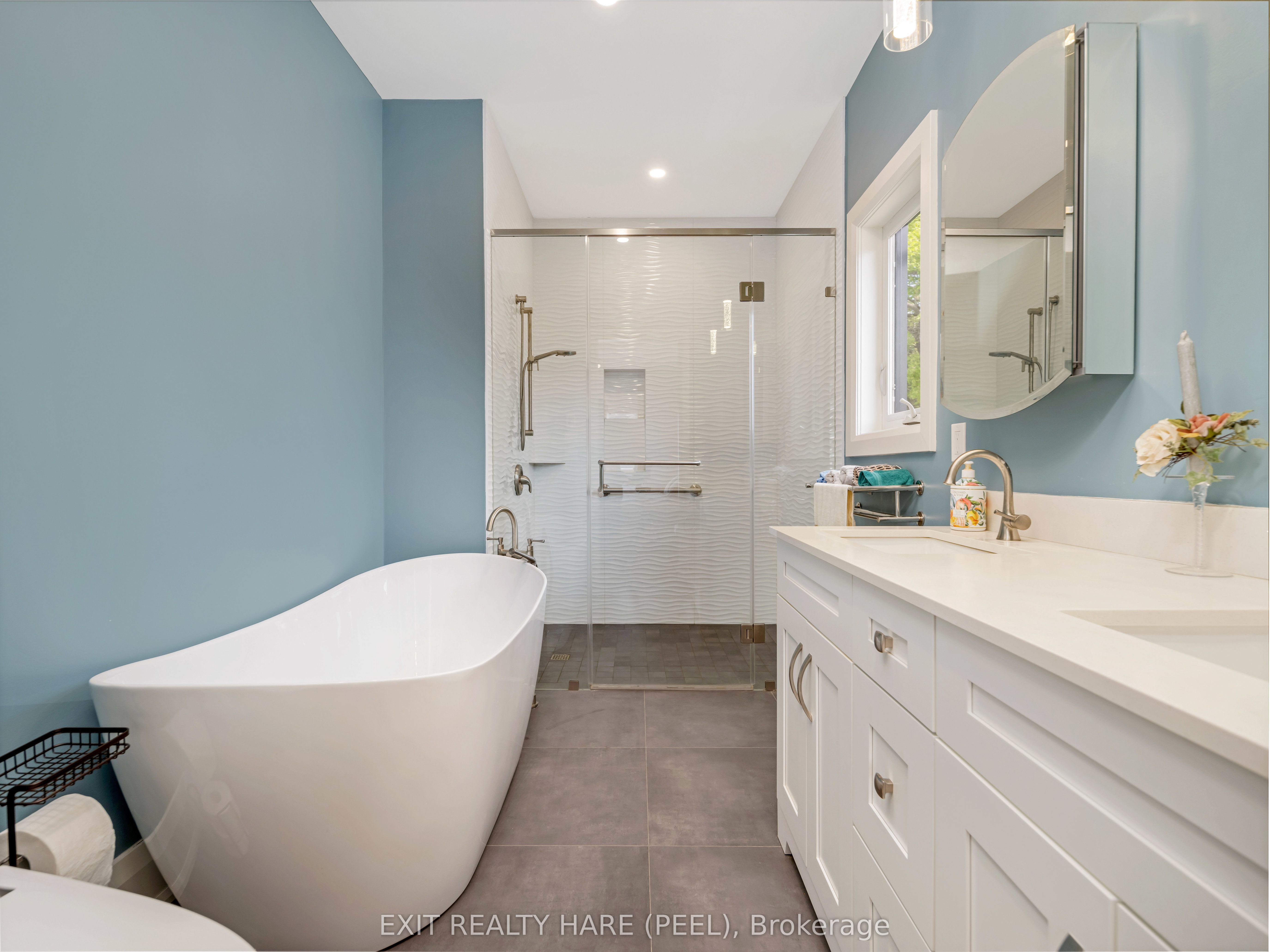 37 Fagan Drive Property Photo 21