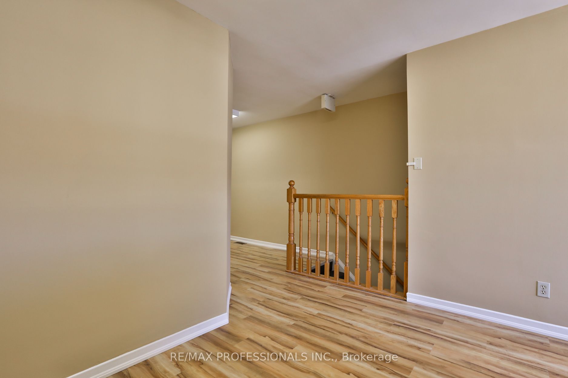 #a - 2175 Bloor Street Property Photo 10