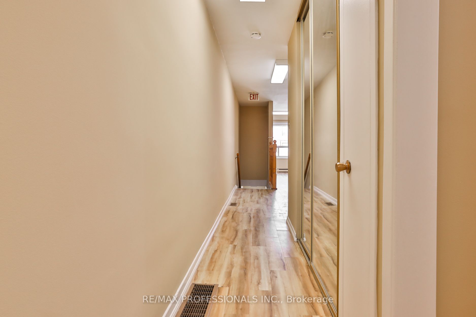 #a - 2175 Bloor Street Property Photo 15