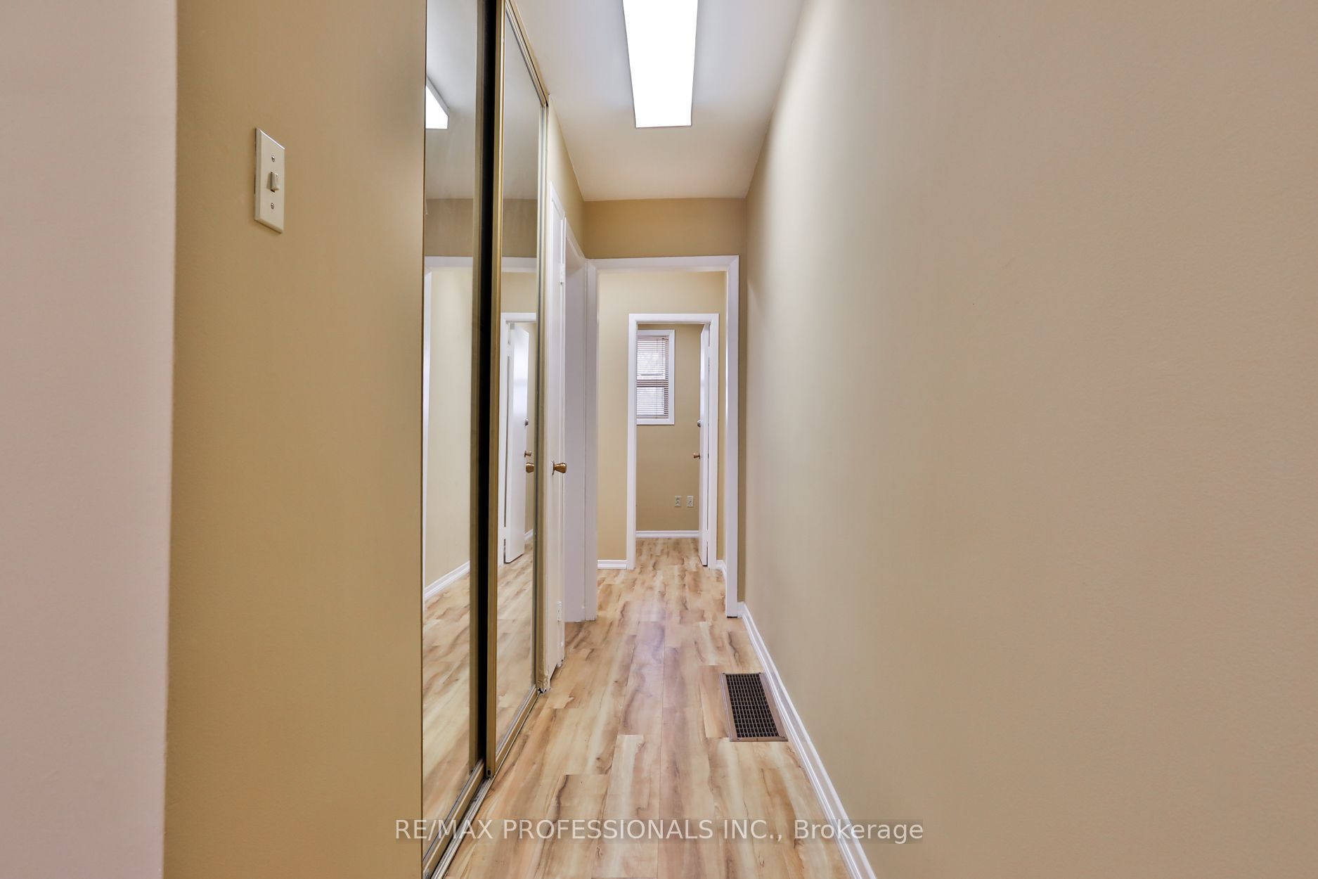 #a - 2175 Bloor Street Property Photo 20