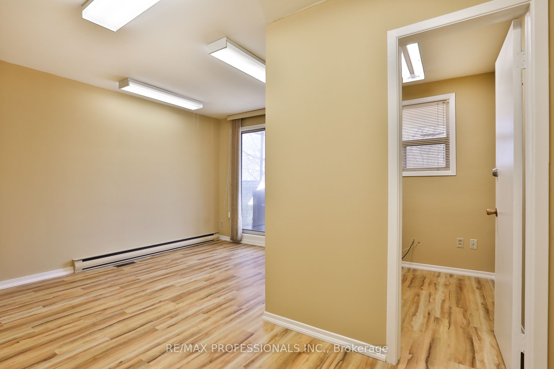 #a - 2175 Bloor Street Property Photo 25