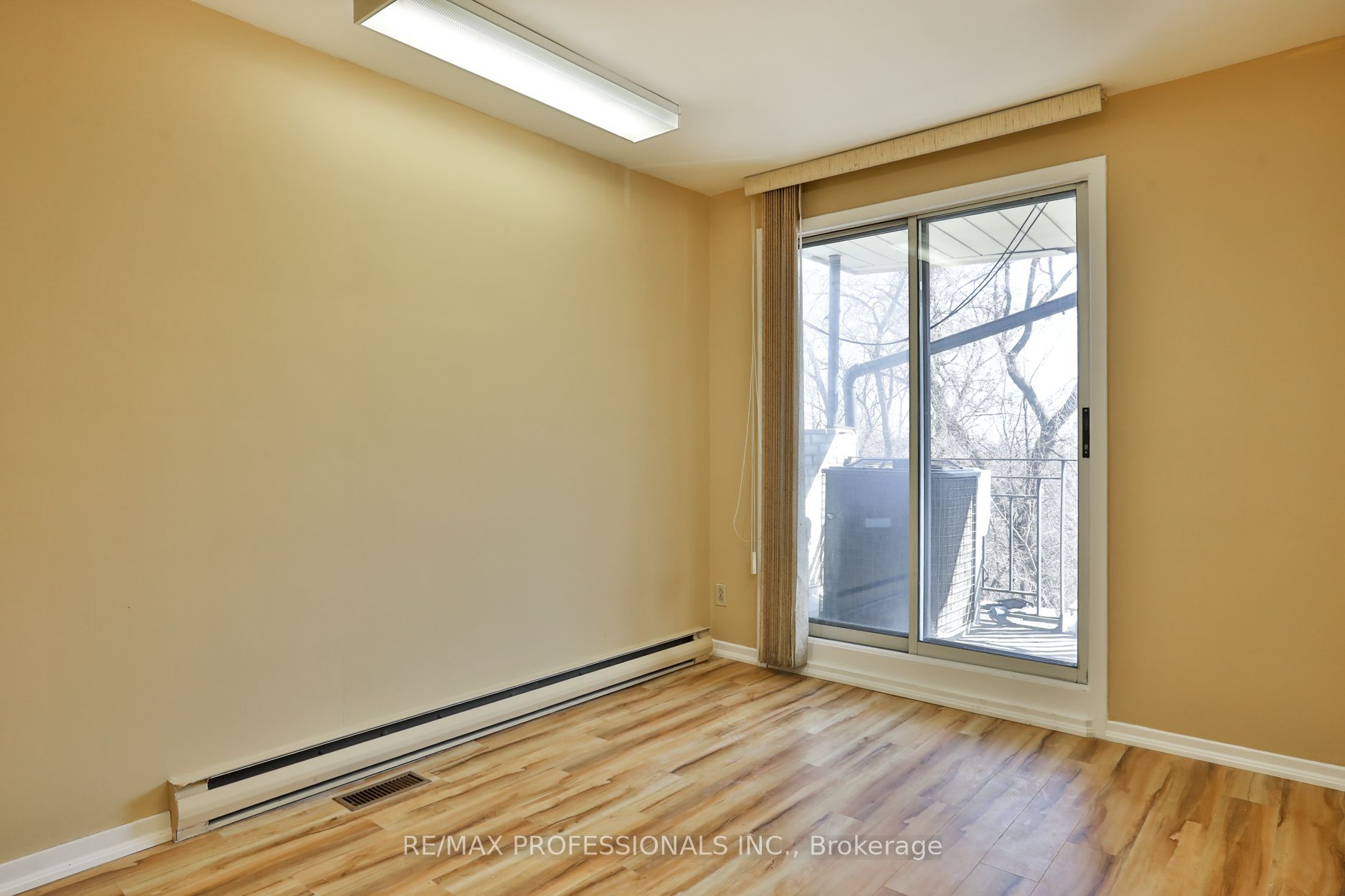 #a - 2175 Bloor Street Property Photo 26
