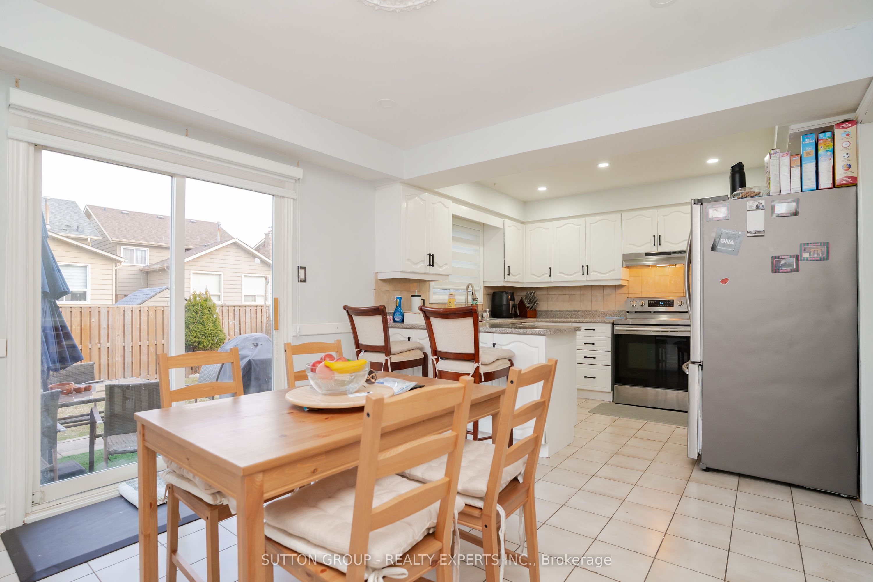 463 Rutherford Road N Property Photo 11