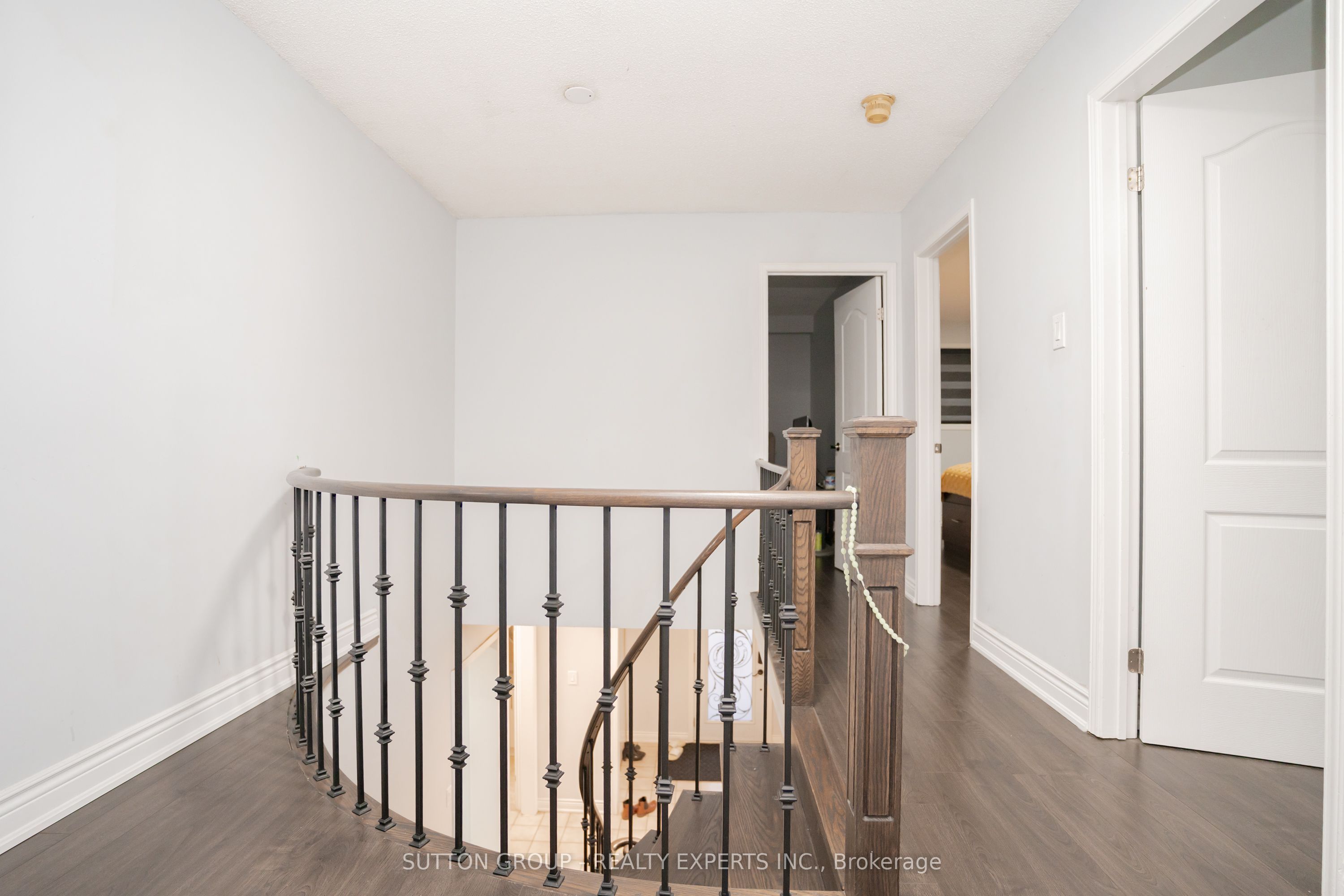 463 Rutherford Road N Property Photo 21