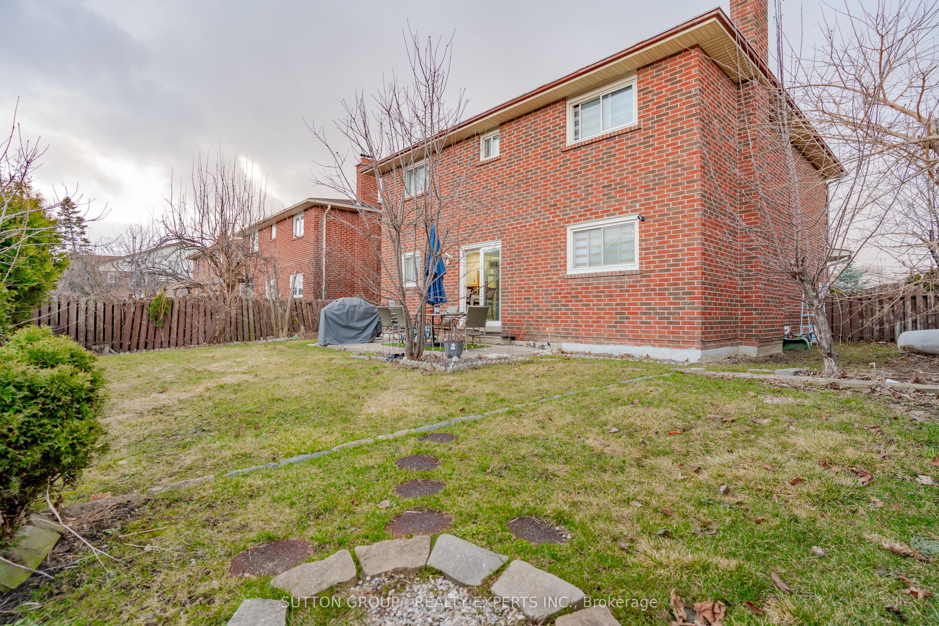 463 Rutherford Road N Property Photo 41