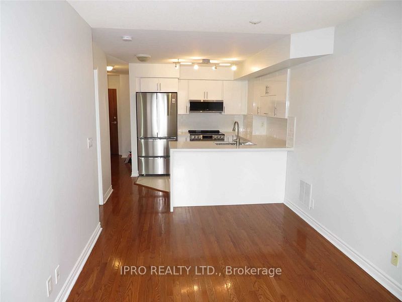 33 Elm Drive 406 Property Photo 16