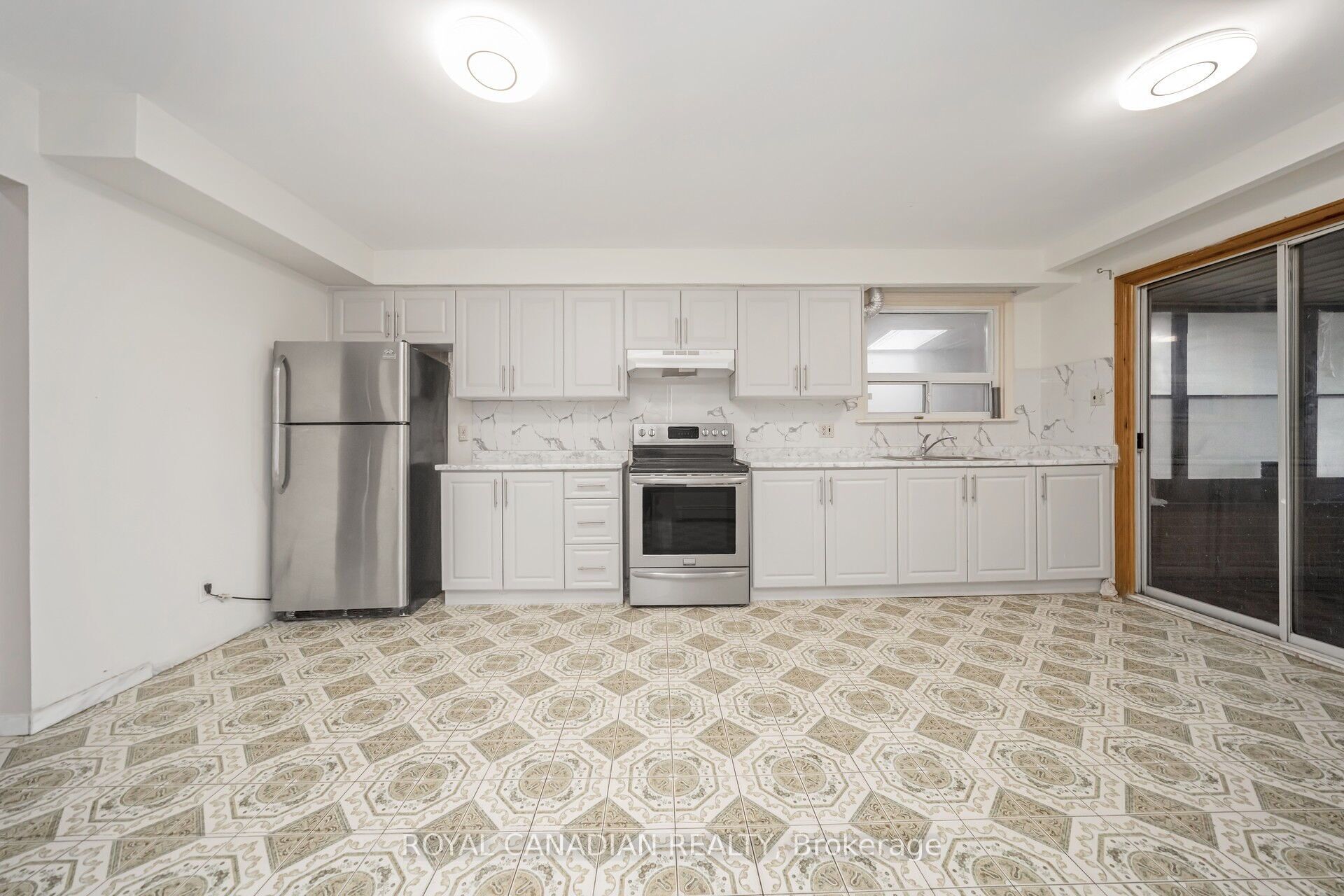 13669 Humberstation Road Property Photo 23