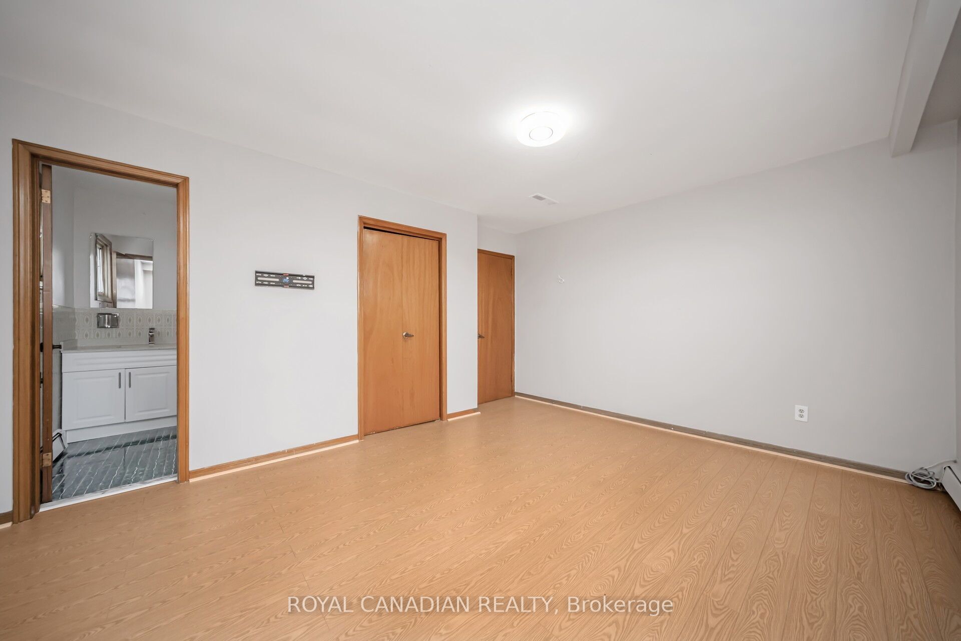 13669 Humberstation Road Property Photo 31