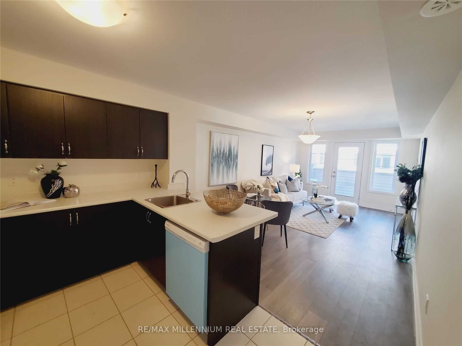 60 Parrotta Drive 279 Property Photo 5