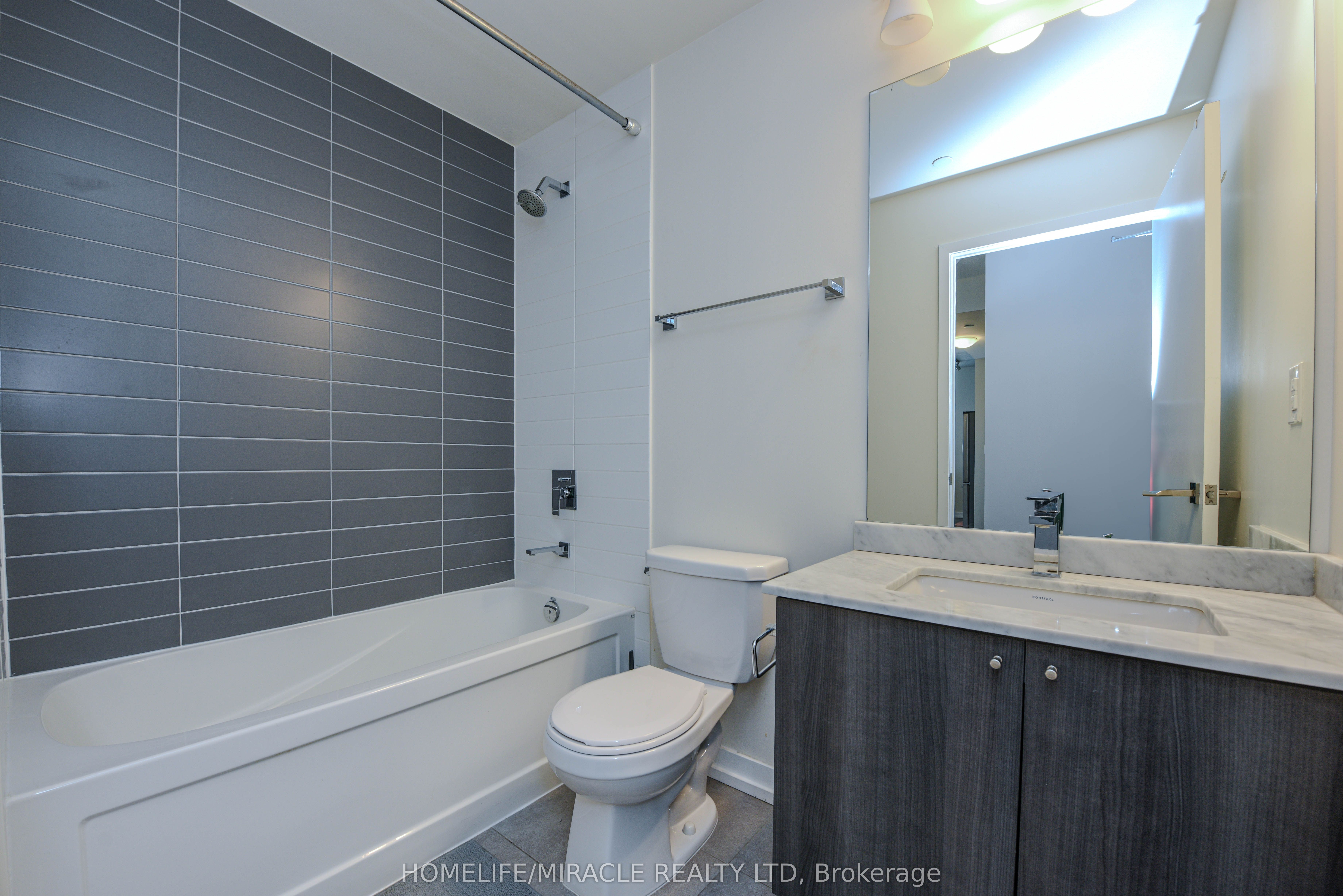 4011 Brickstone Mews 4202 Property Photo 23