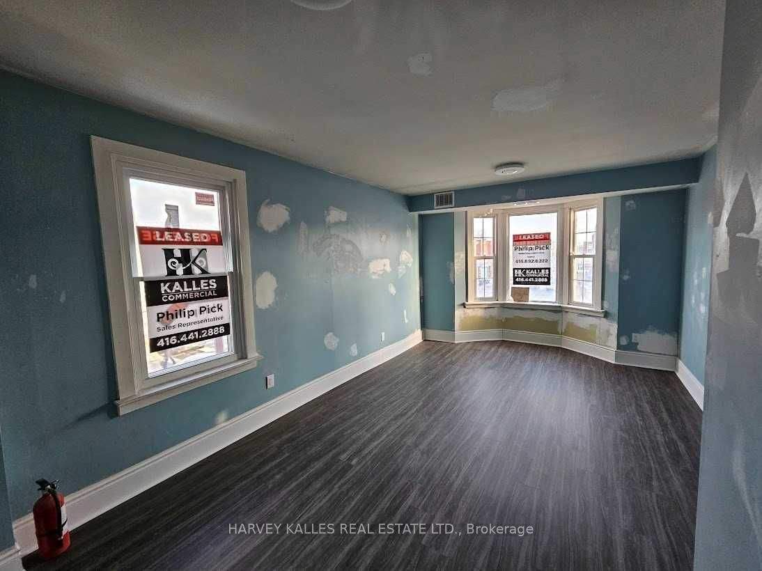 #2nd Fl - 1166 St Clair Avenue Property Photo 4