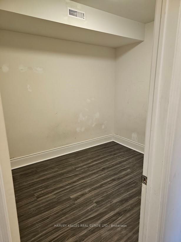 #2nd Fl - 1166 St Clair Avenue Property Photo 5