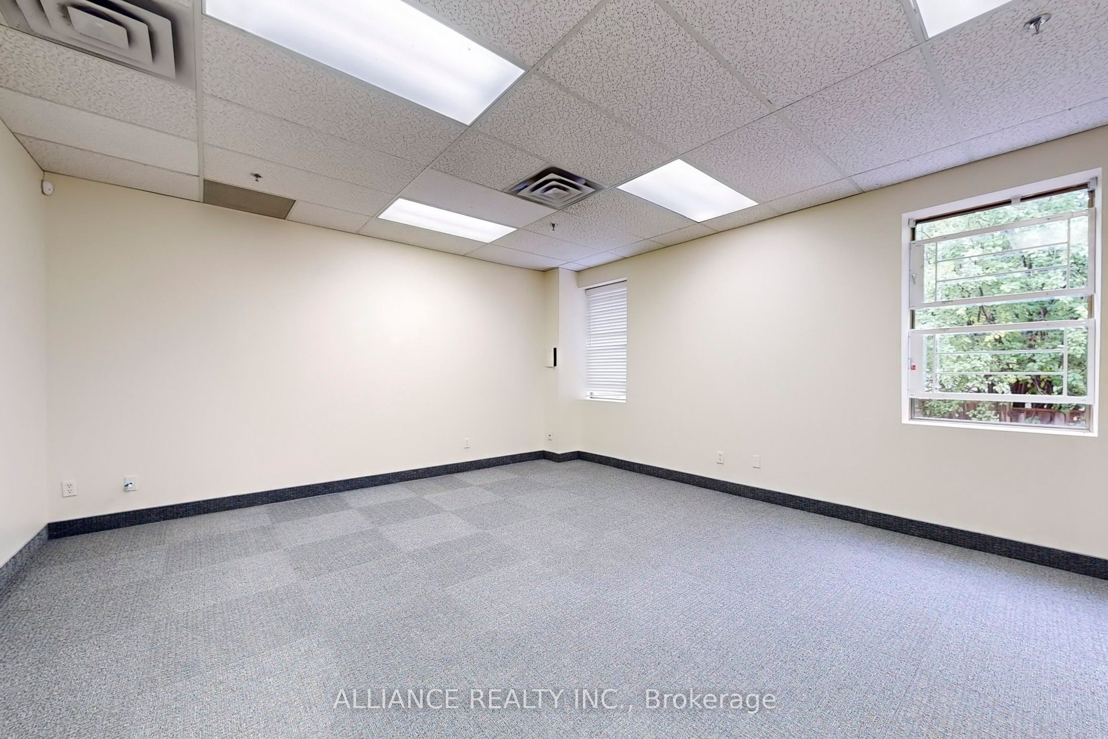 #2nd Flr - 134 Main Street Property Photo 11