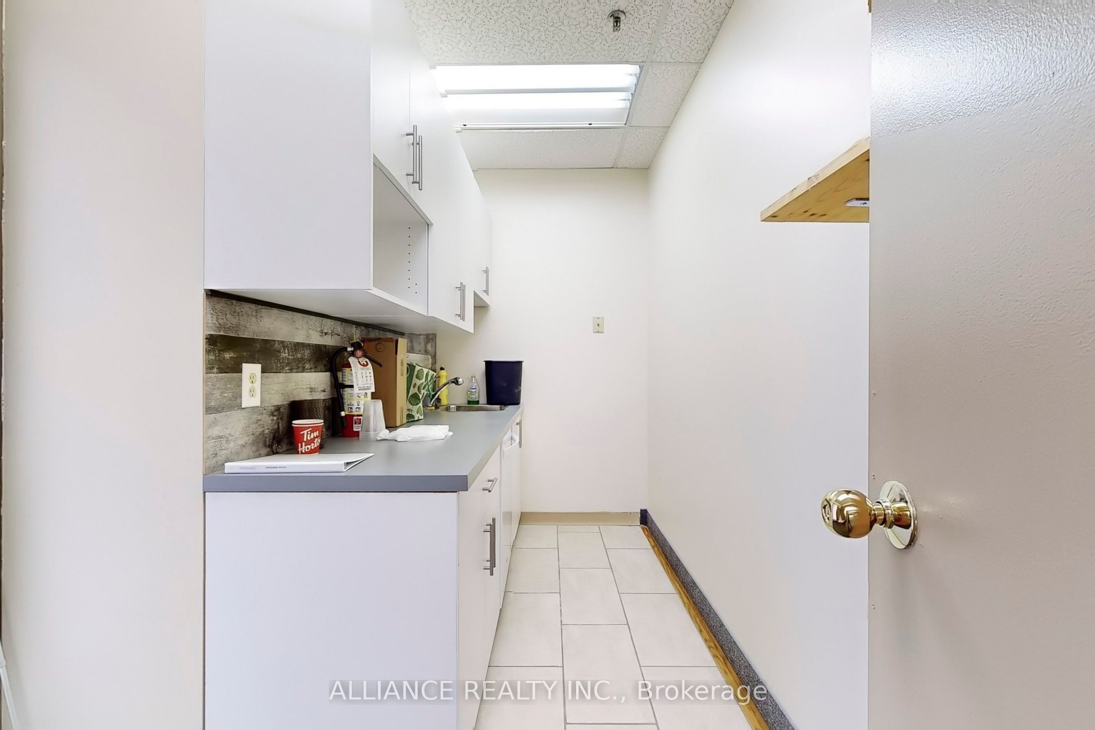 #2nd Flr - 134 Main Street Property Photo 14