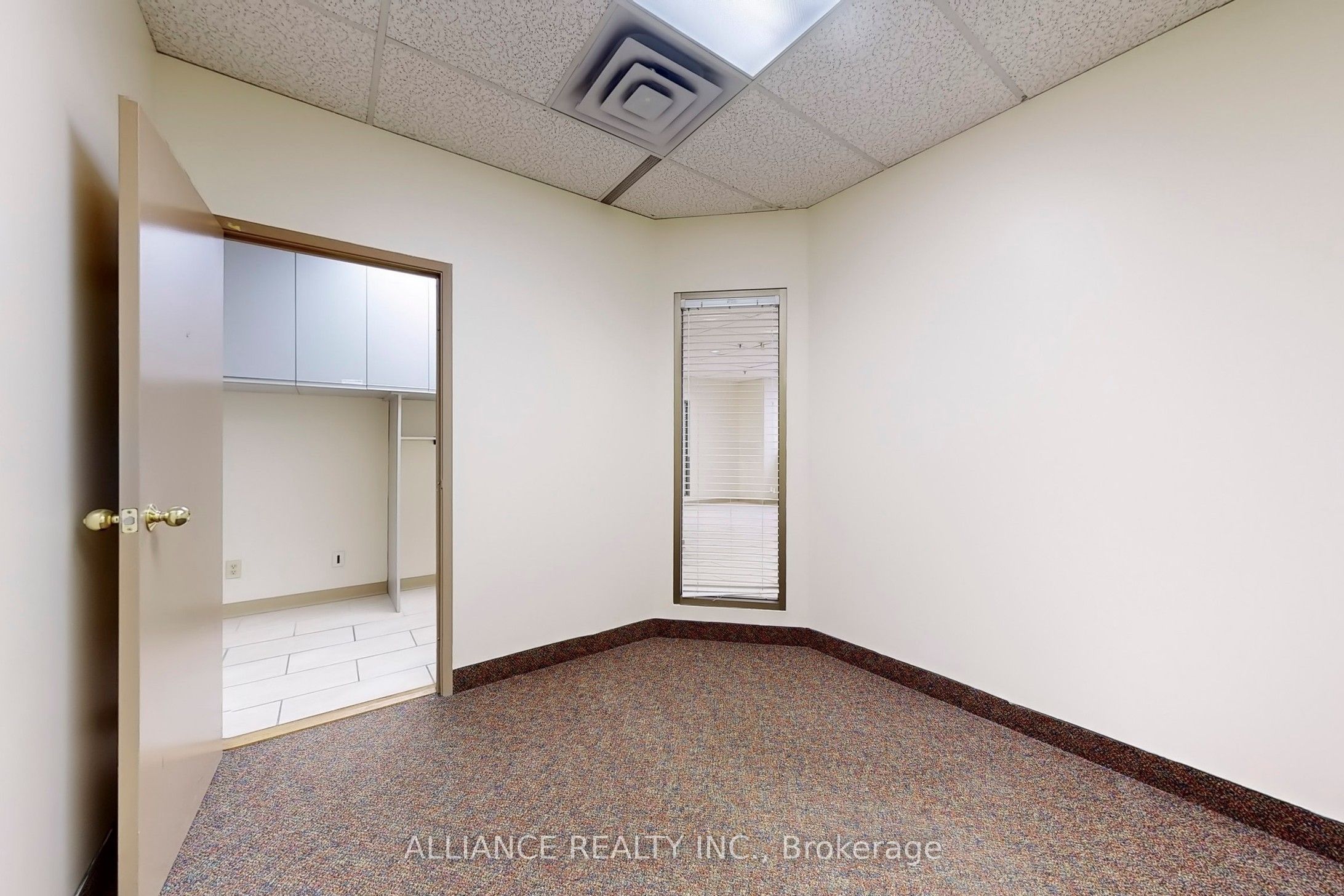#2nd Flr - 134 Main Street Property Photo 27